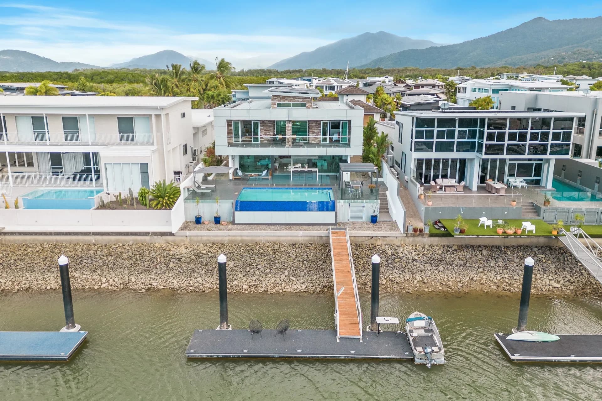 6 Ragamuffin Quay, Trinity Park., Trinity Park - Thumbnail 3