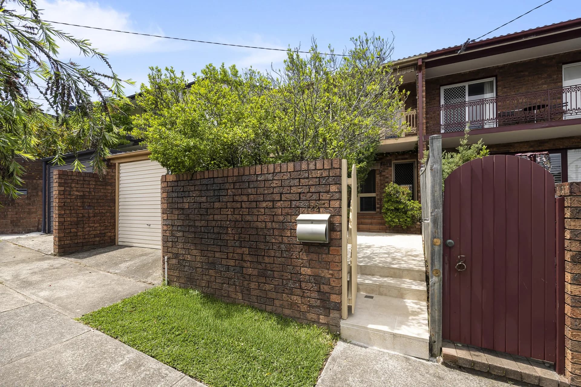 122 Ruthven  Street, Bondi Junction - Image 1
