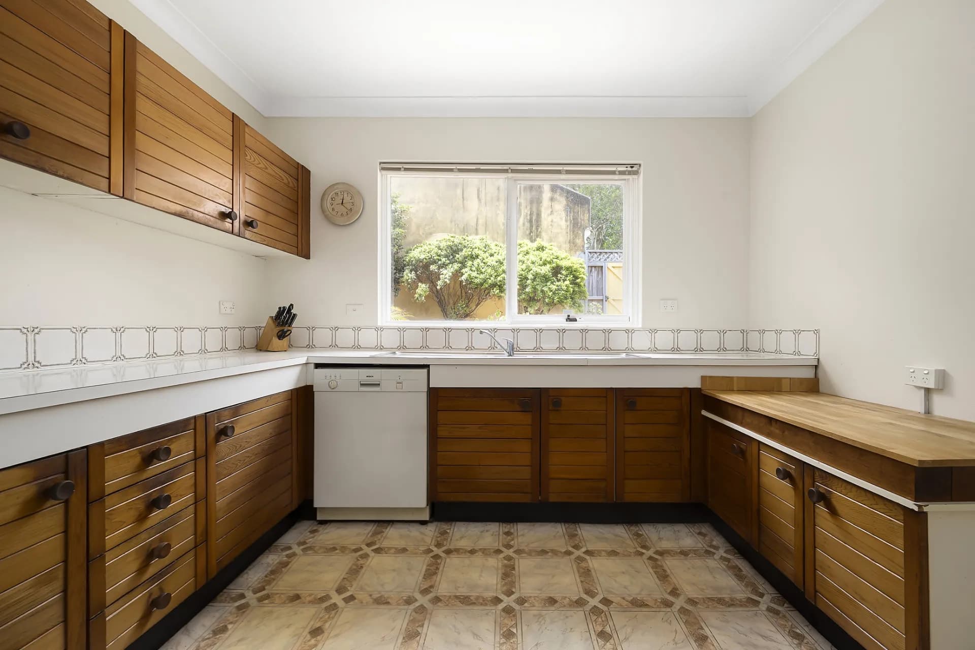122 Ruthven  Street, Bondi Junction - Thumbnail 4