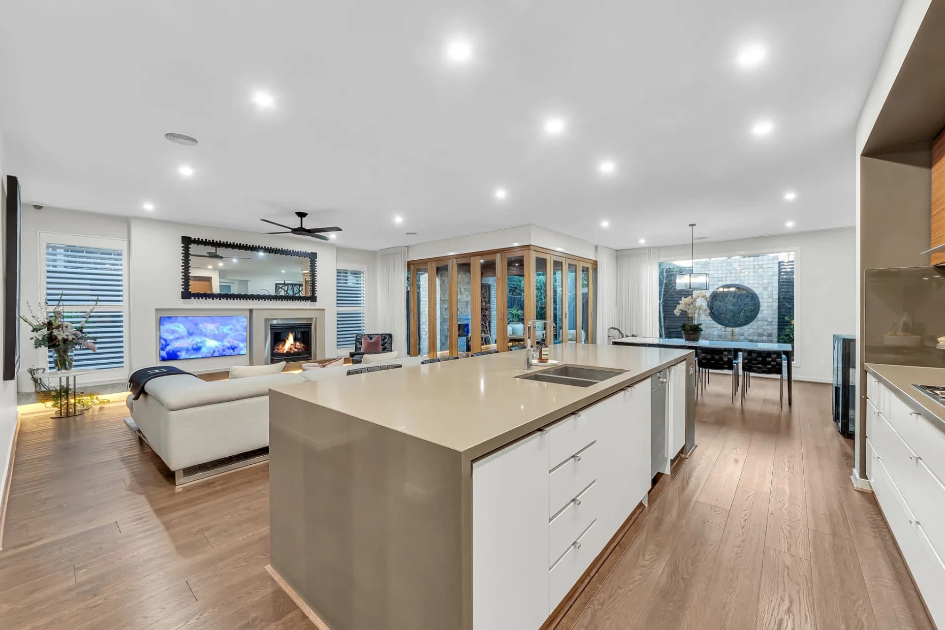 37 Palmers  Road, Williams Landing - Thumbnail 6