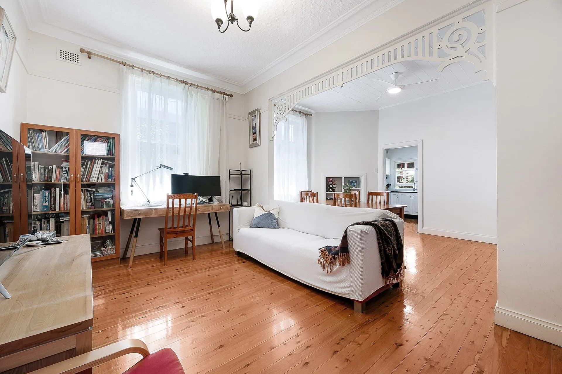 34 Lindsay Street, Burwood - Thumbnail 2