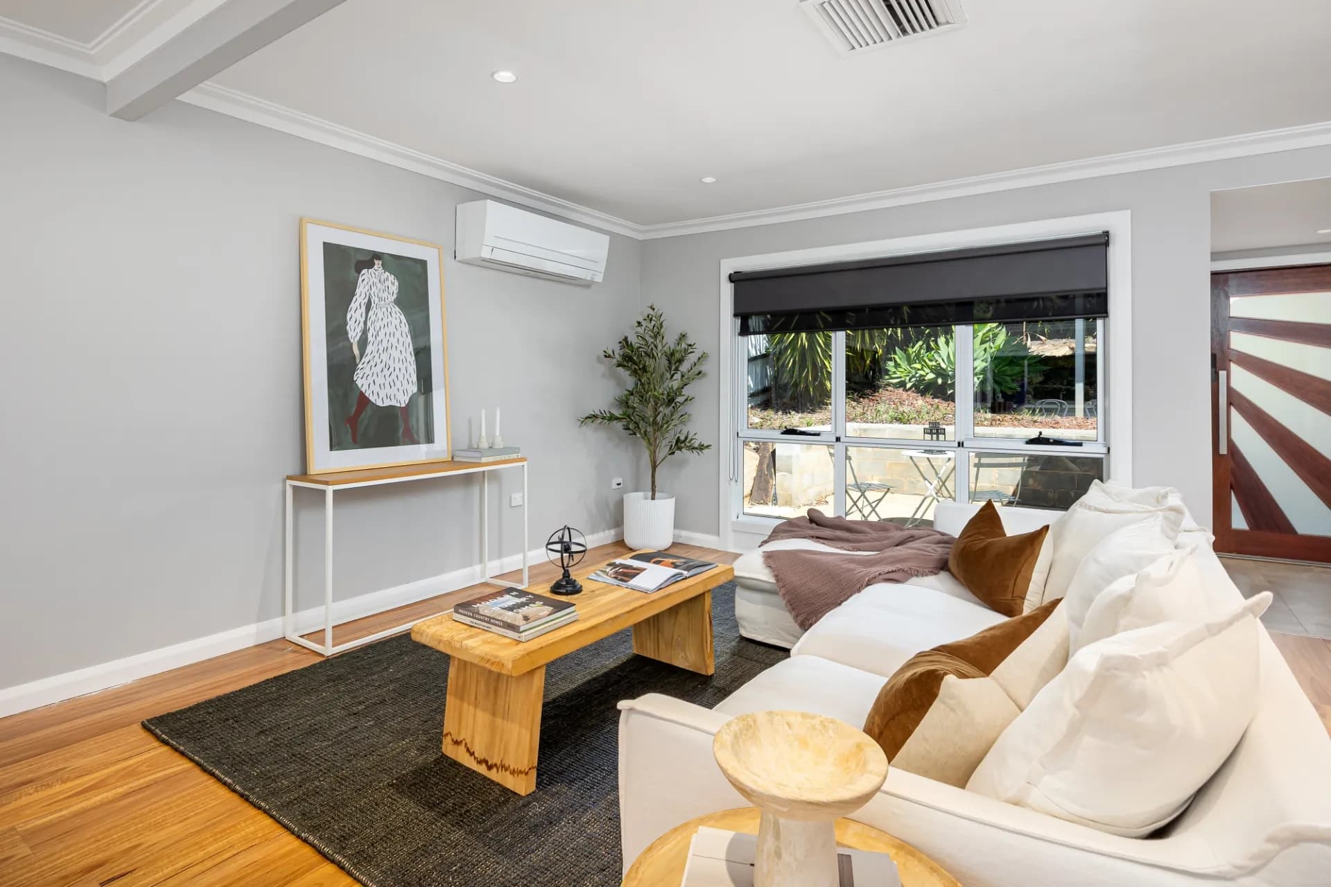 37 Warrawong Street, Kooringal - Thumbnail 2