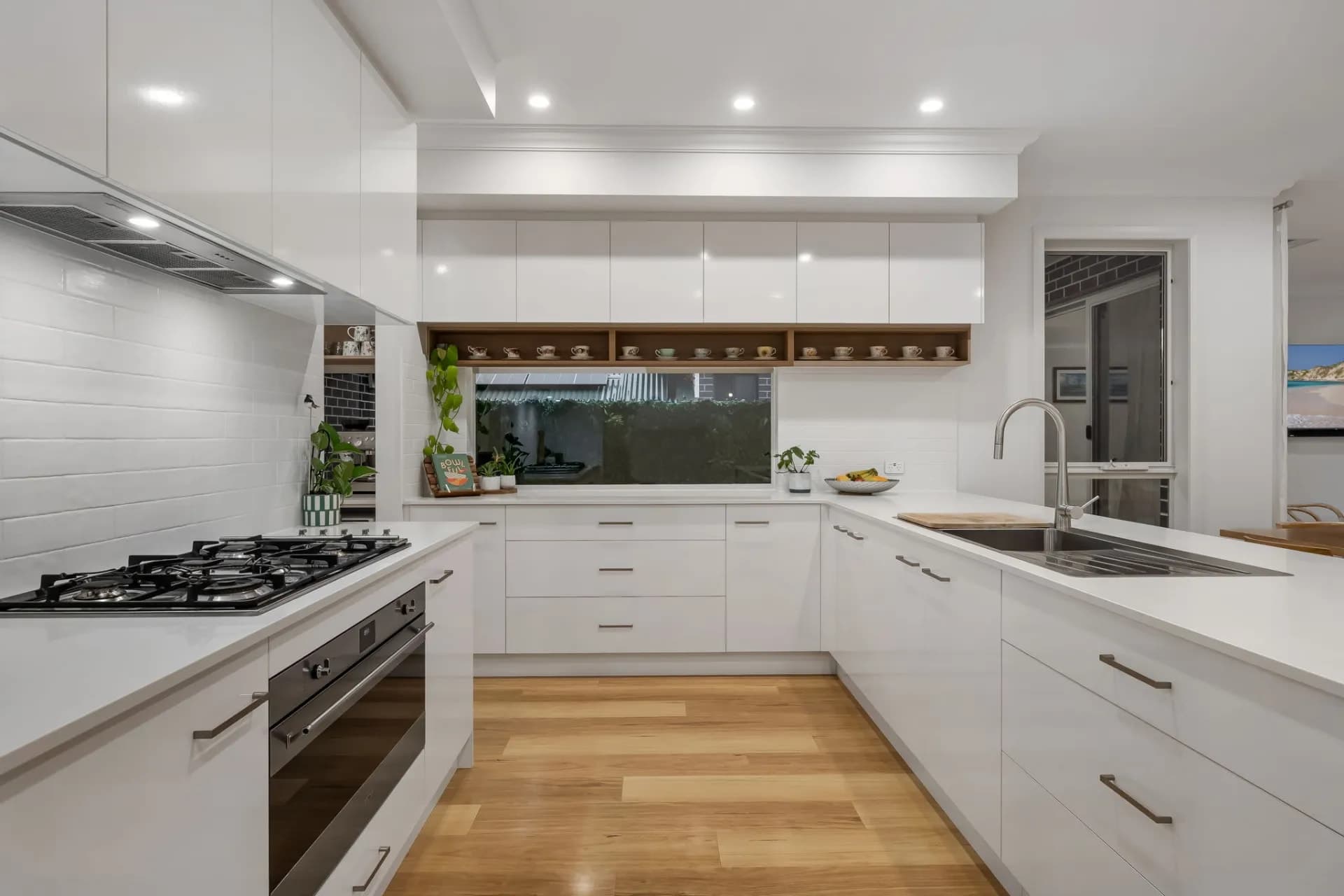 9 Seaside Street, Seaford Meadows - Thumbnail 4