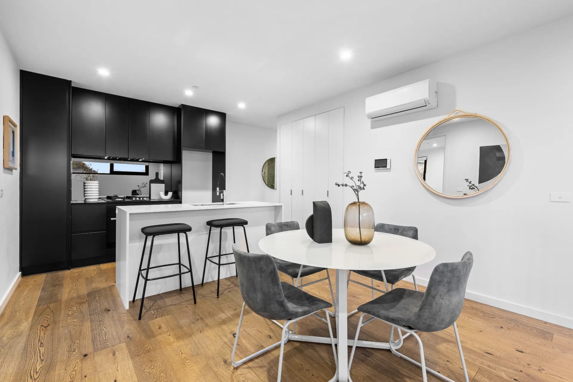 116/19 Hall Street, Cheltenham - Thumbnail 4