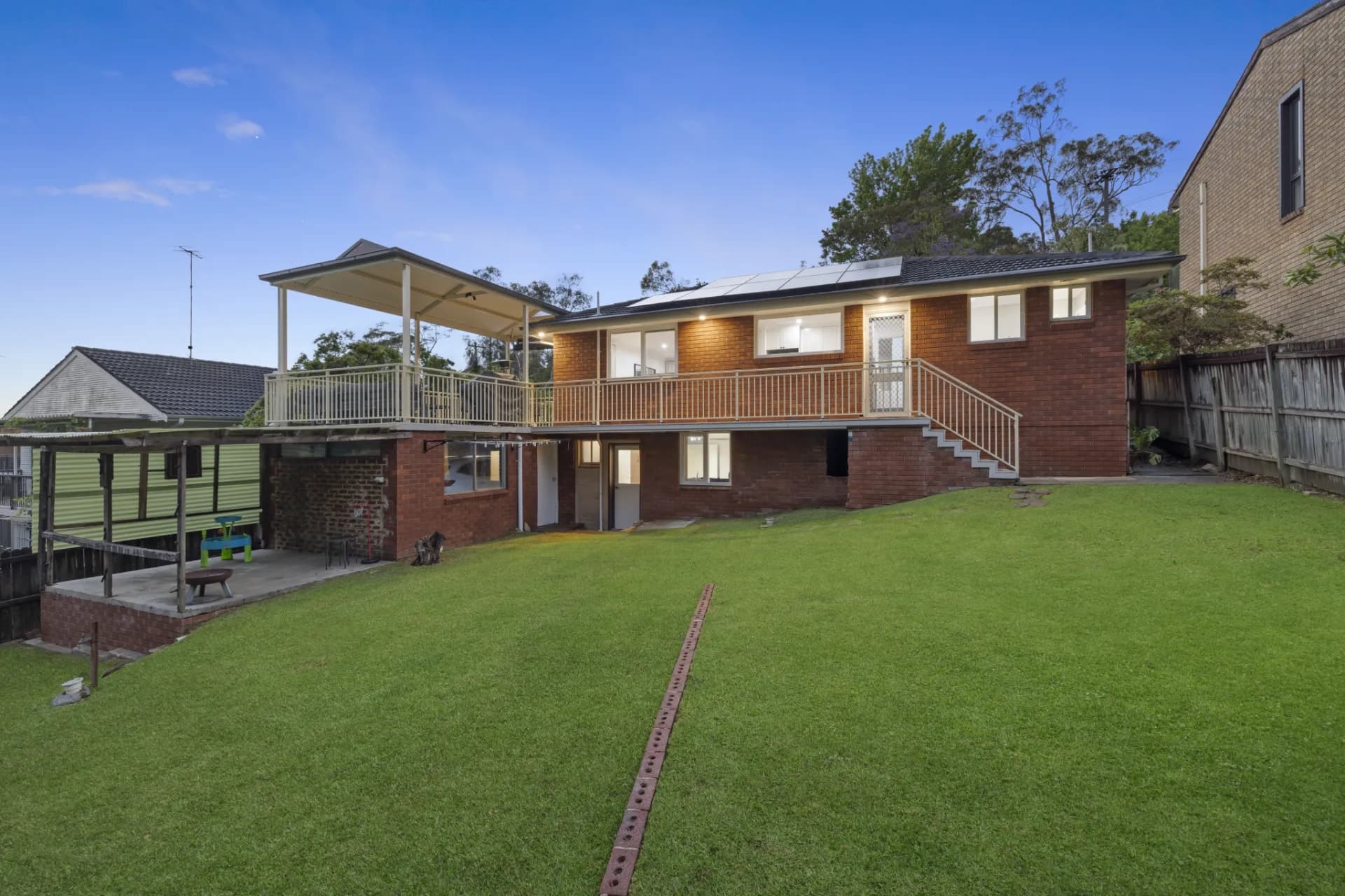 27 Stokes Avenue, Asquith - Thumbnail 2