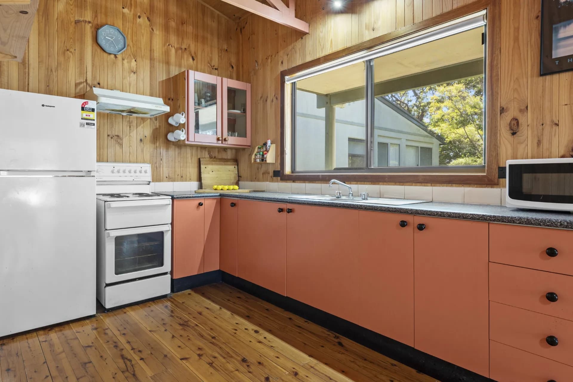 10 Centre Street, Lake Tabourie, NSW, Lake Tabourie - Thumbnail 6