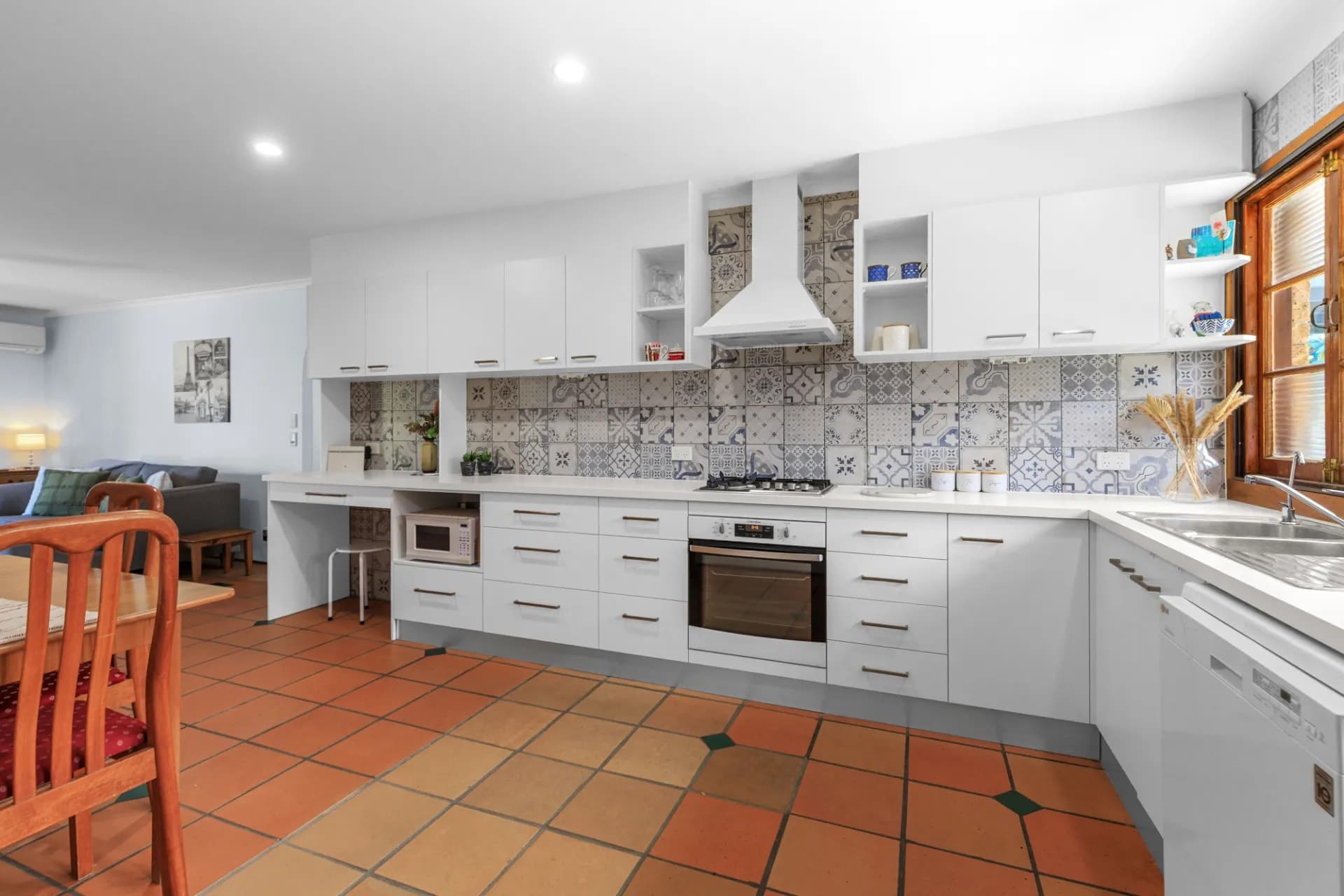 27/13-25 Cannington Place, Helensvale., Helensvale - Thumbnail 3