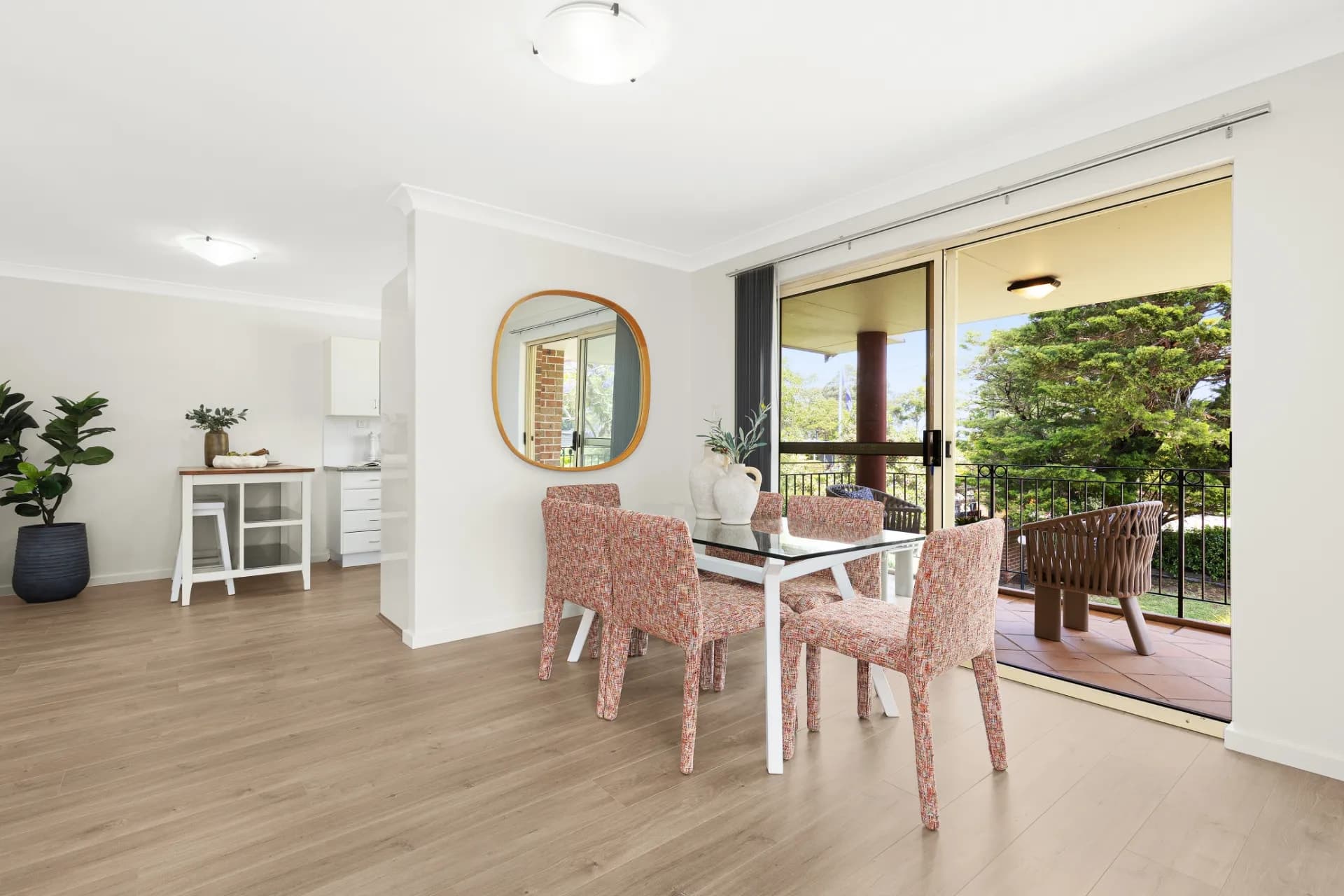 4/272 Longueville Road, Lane Cove., Lane Cove - Thumbnail 2