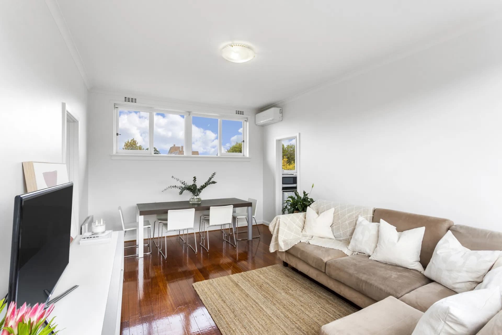 8/19 Kensington Road, South Yarra - Thumbnail 3
