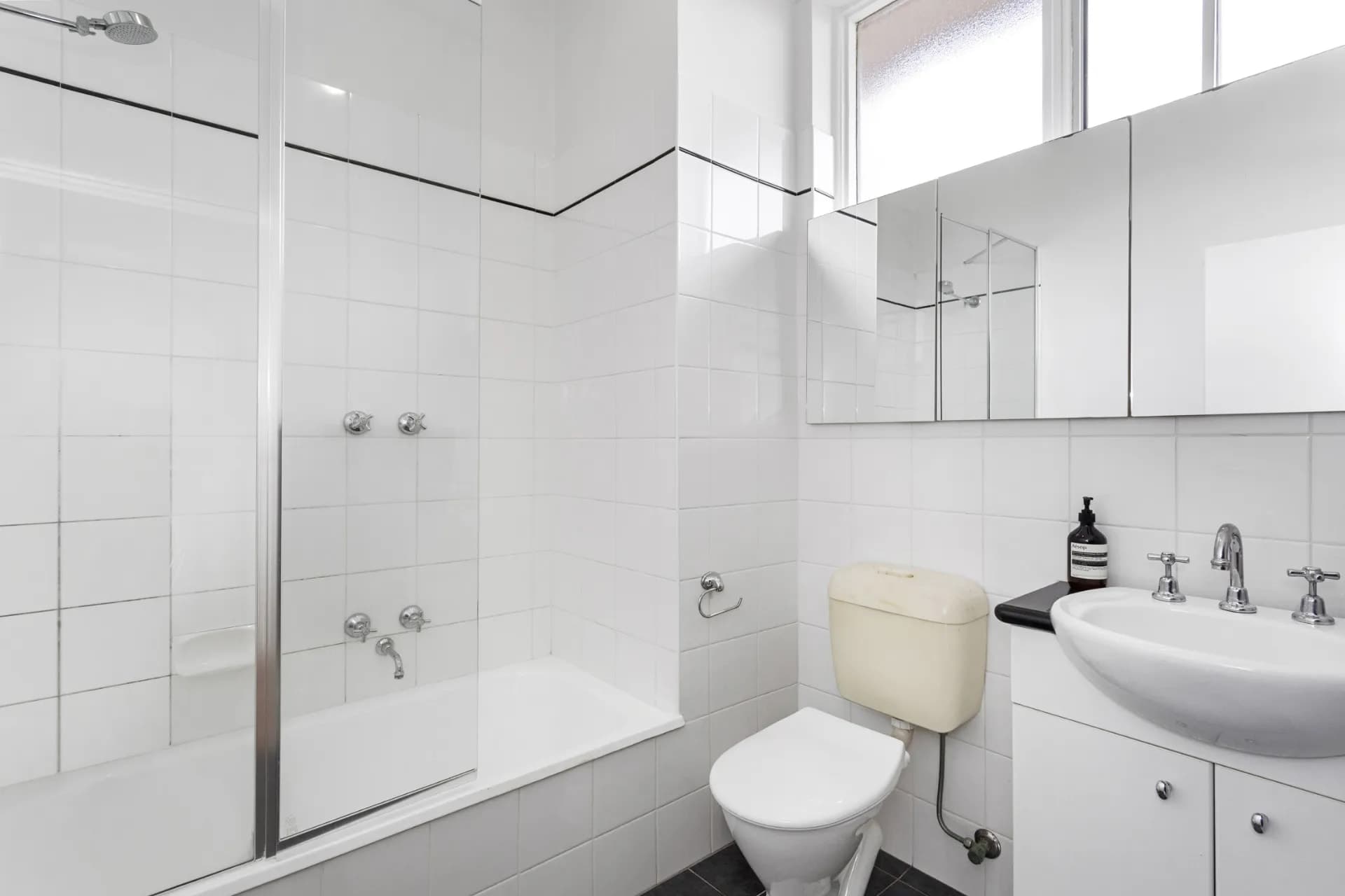 8/19 Kensington Road, South Yarra - Thumbnail 8