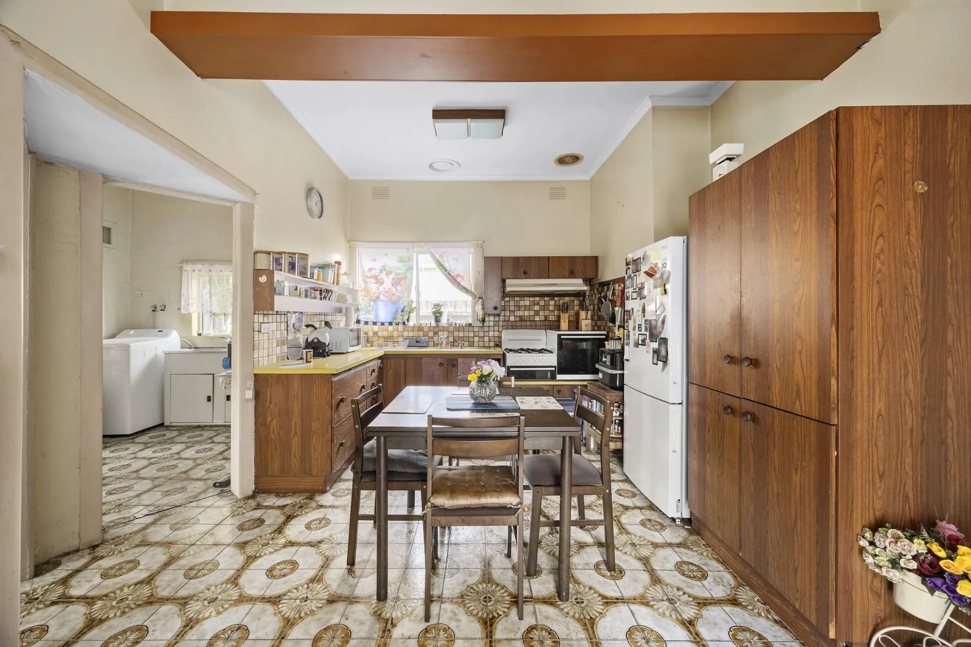 490 Bluff  Road, Hampton East - Thumbnail 2