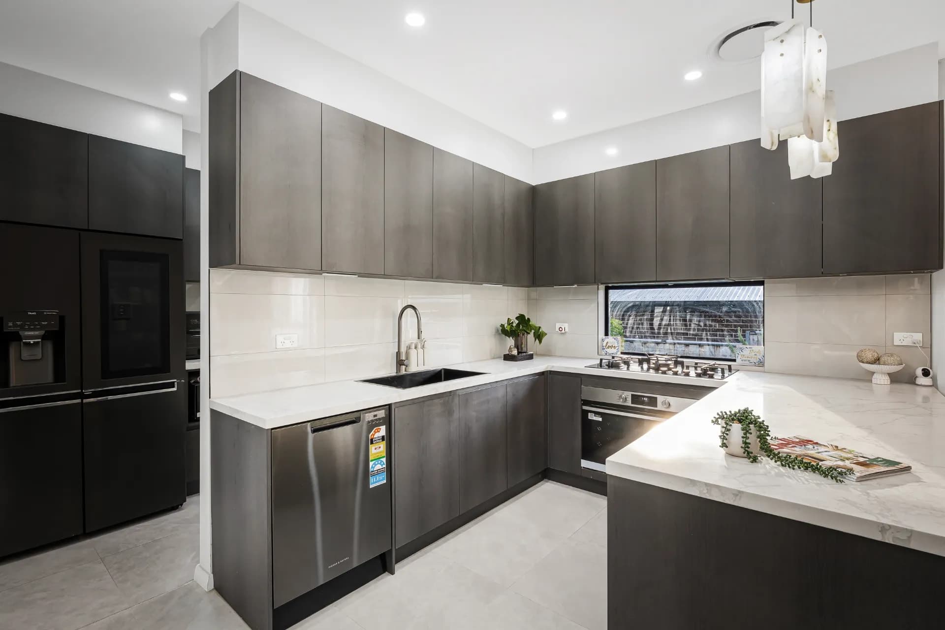 2 Aird Street, Box Hill - Thumbnail 4