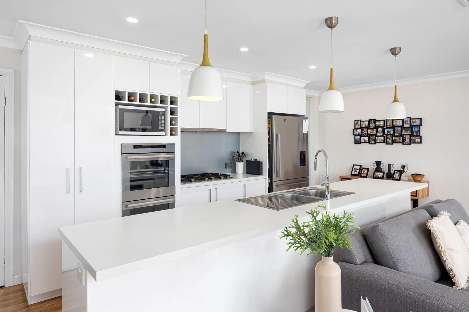 18 Gidgee Place, Glenfield Park - Thumbnail 2