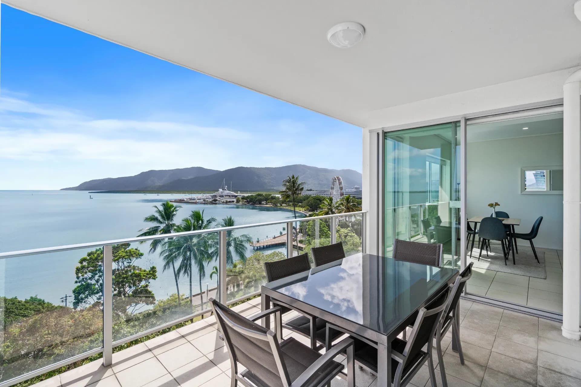 Unit 20801/99 Esplanade, Cairns City - Thumbnail 2