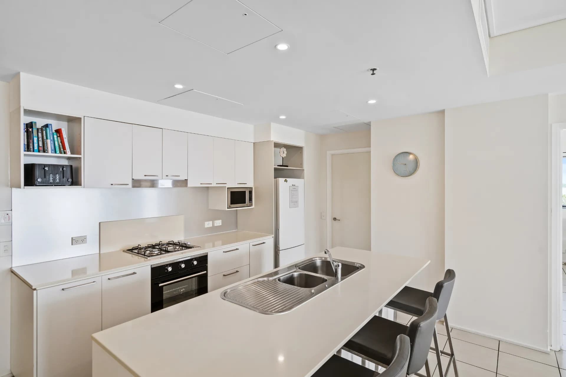 Unit 20801/99 Esplanade, Cairns City - Thumbnail 4