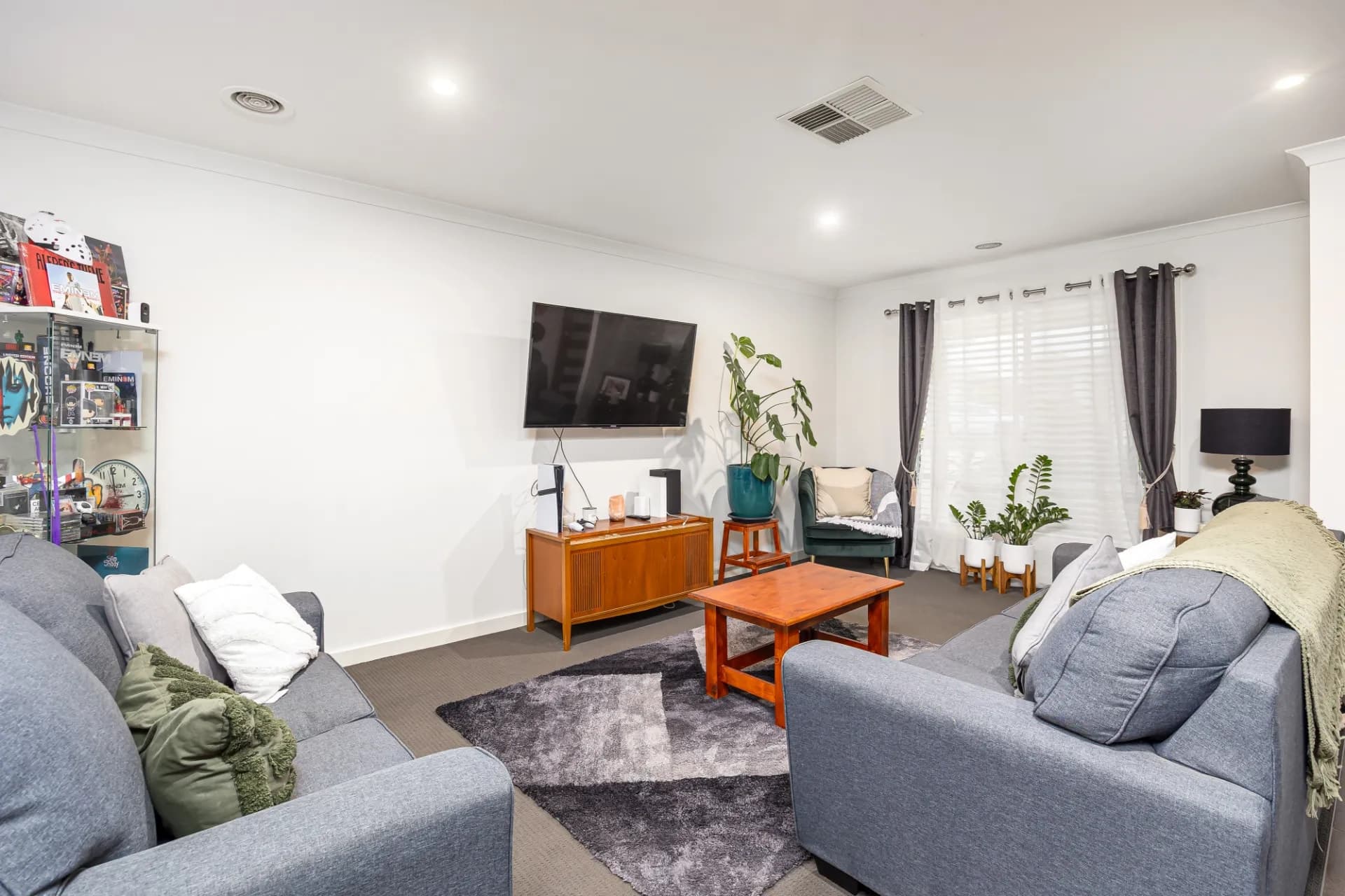 16 Hazelwood Drive, Forest Hill - Thumbnail 4