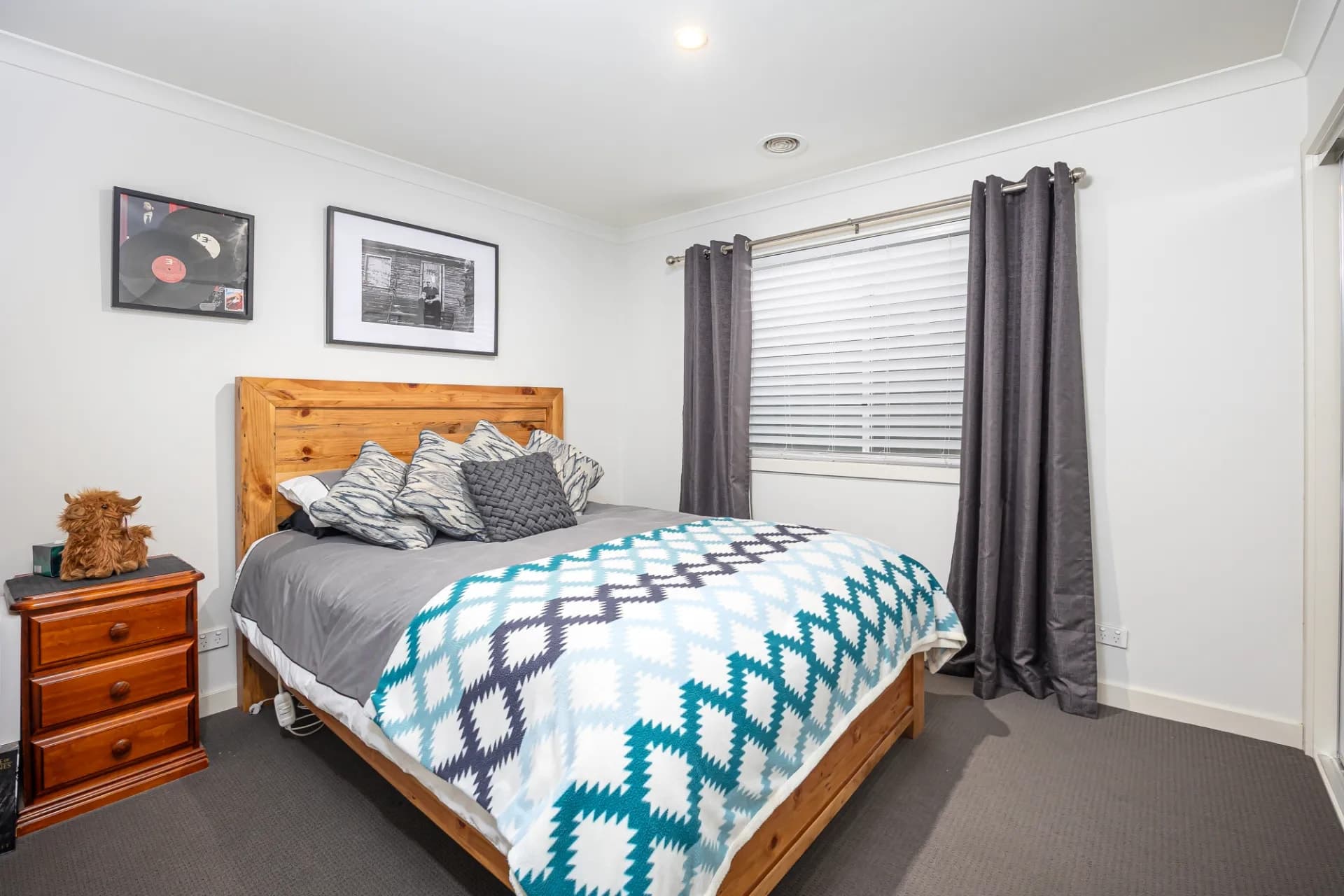 16 Hazelwood Drive, Forest Hill - Thumbnail 7
