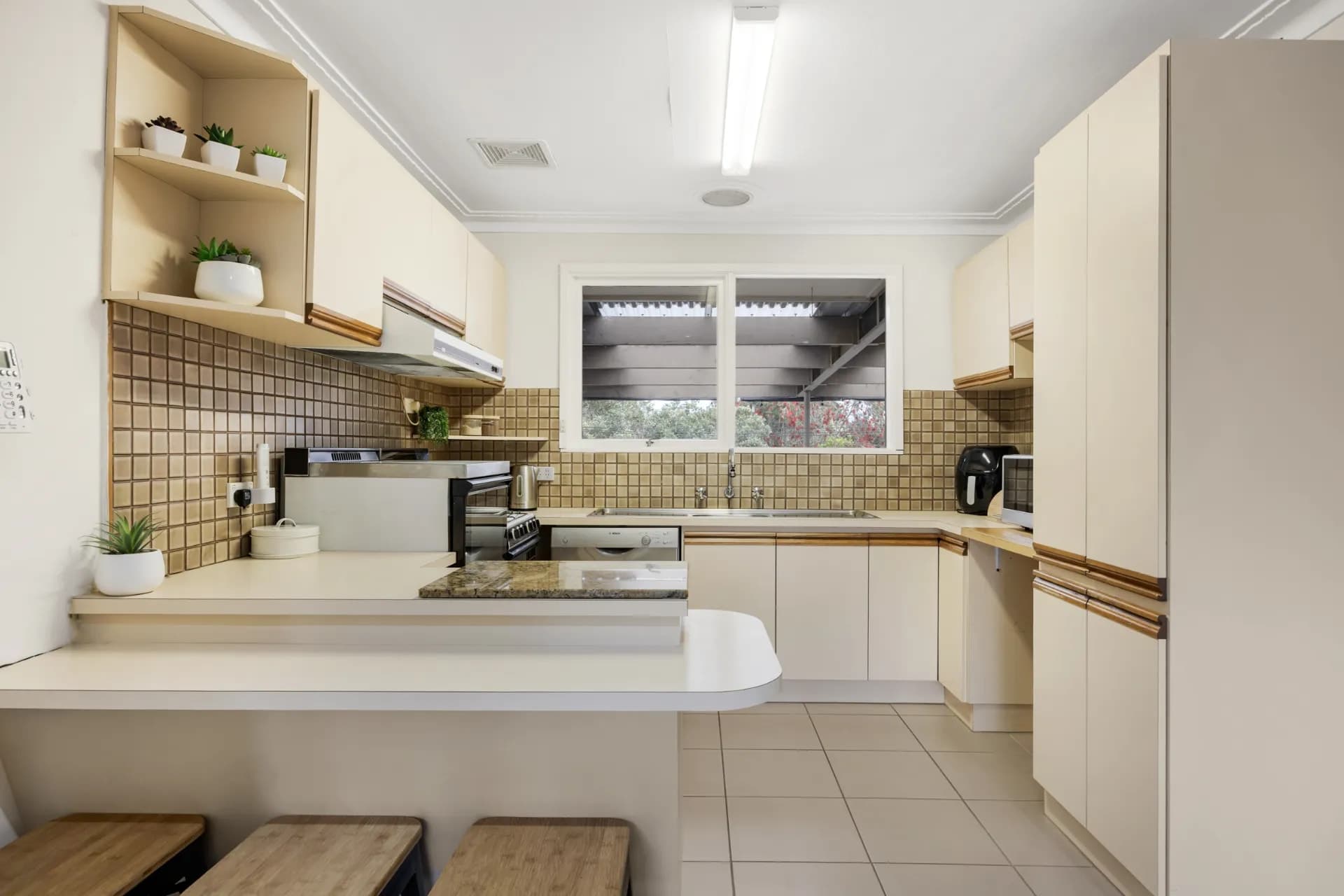 1 McDonald Street, Melton South - Thumbnail 2