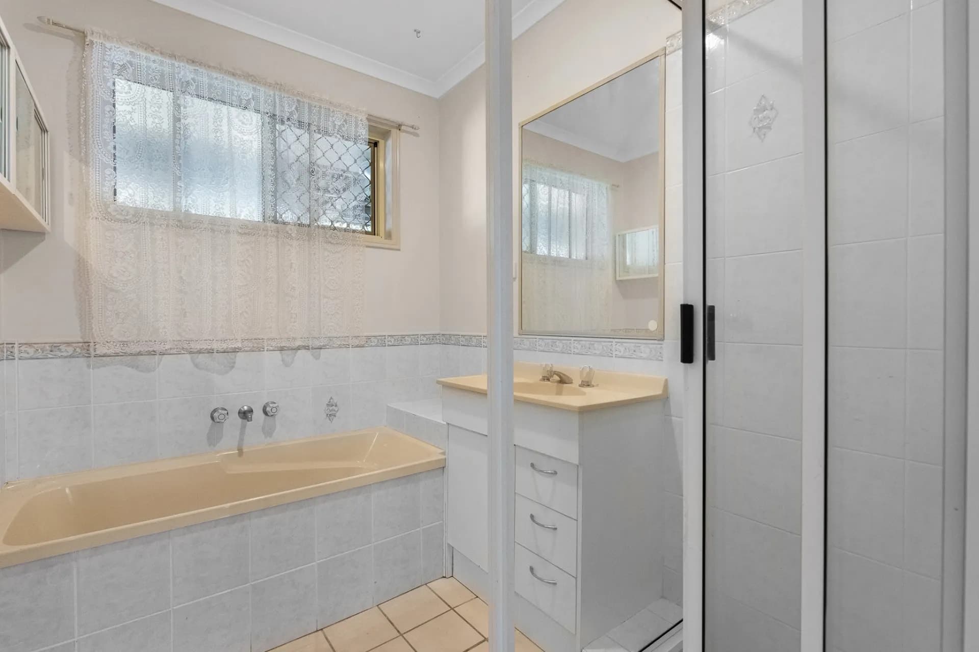 22 Cathy  Place, Torquay - Thumbnail 8