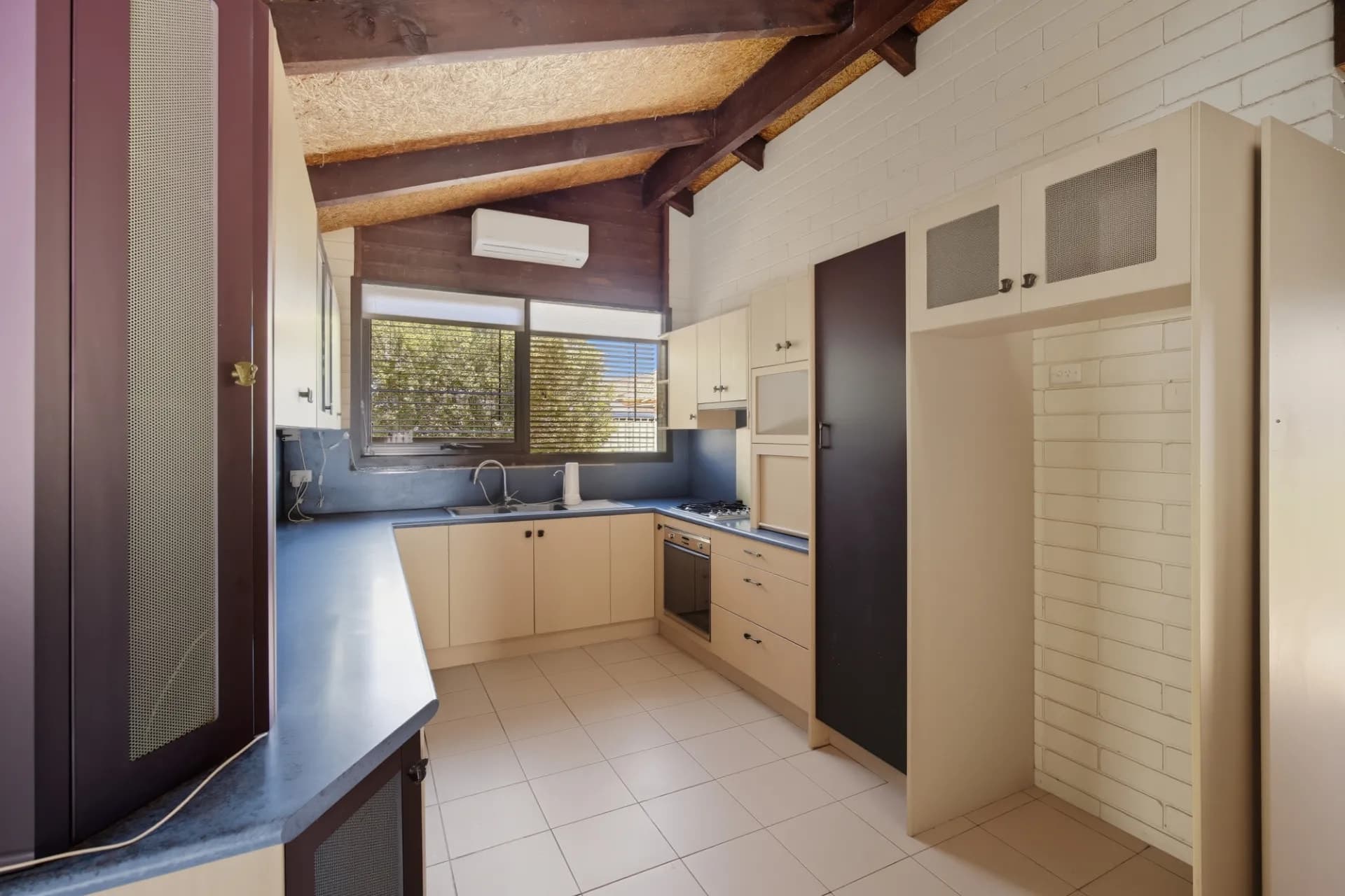 53 Balmoral Crescent, Lake Albert - Thumbnail 6