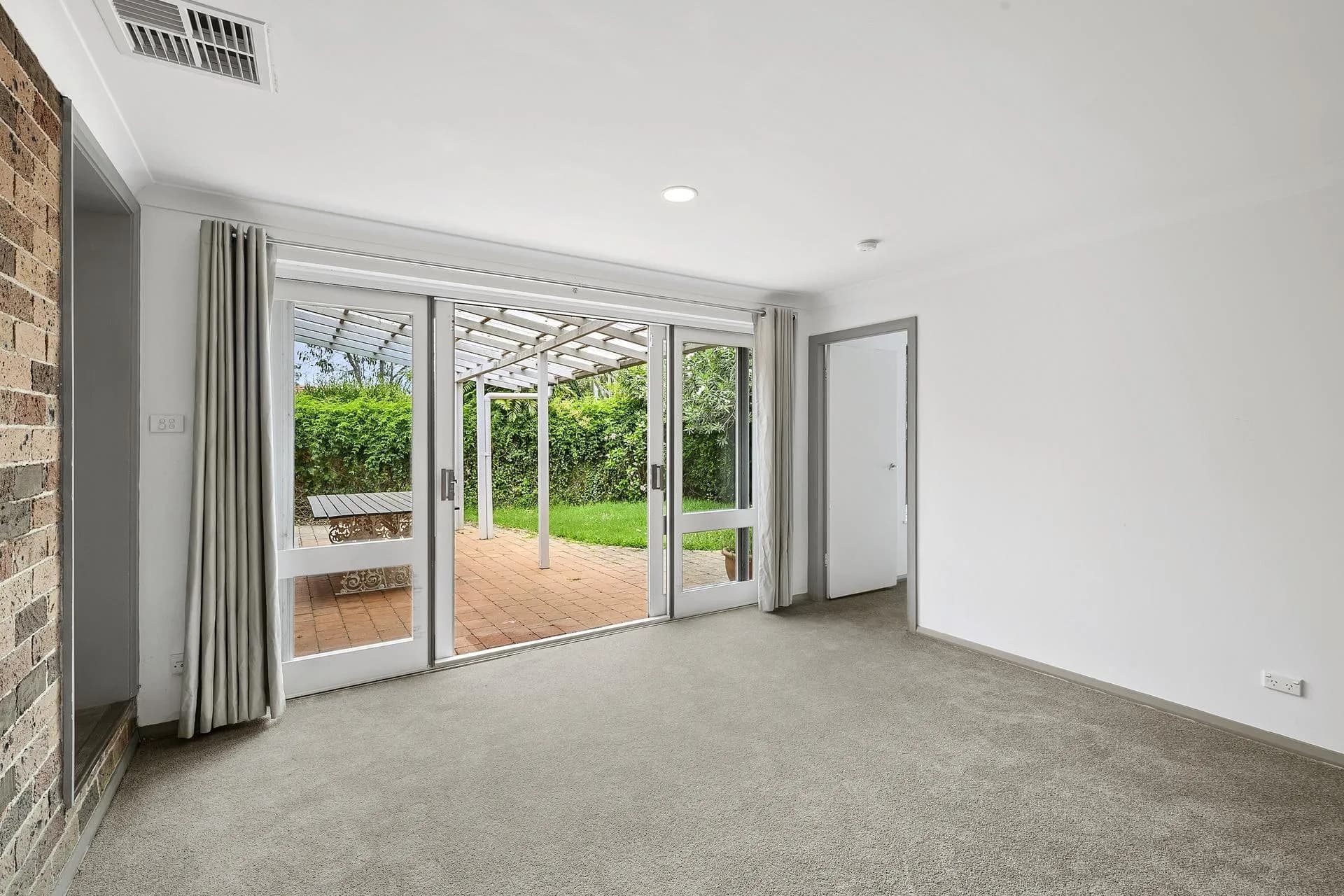 2 Bilambee Avenue, Bilgola Plateau., Bilgola Plateau - Thumbnail 2