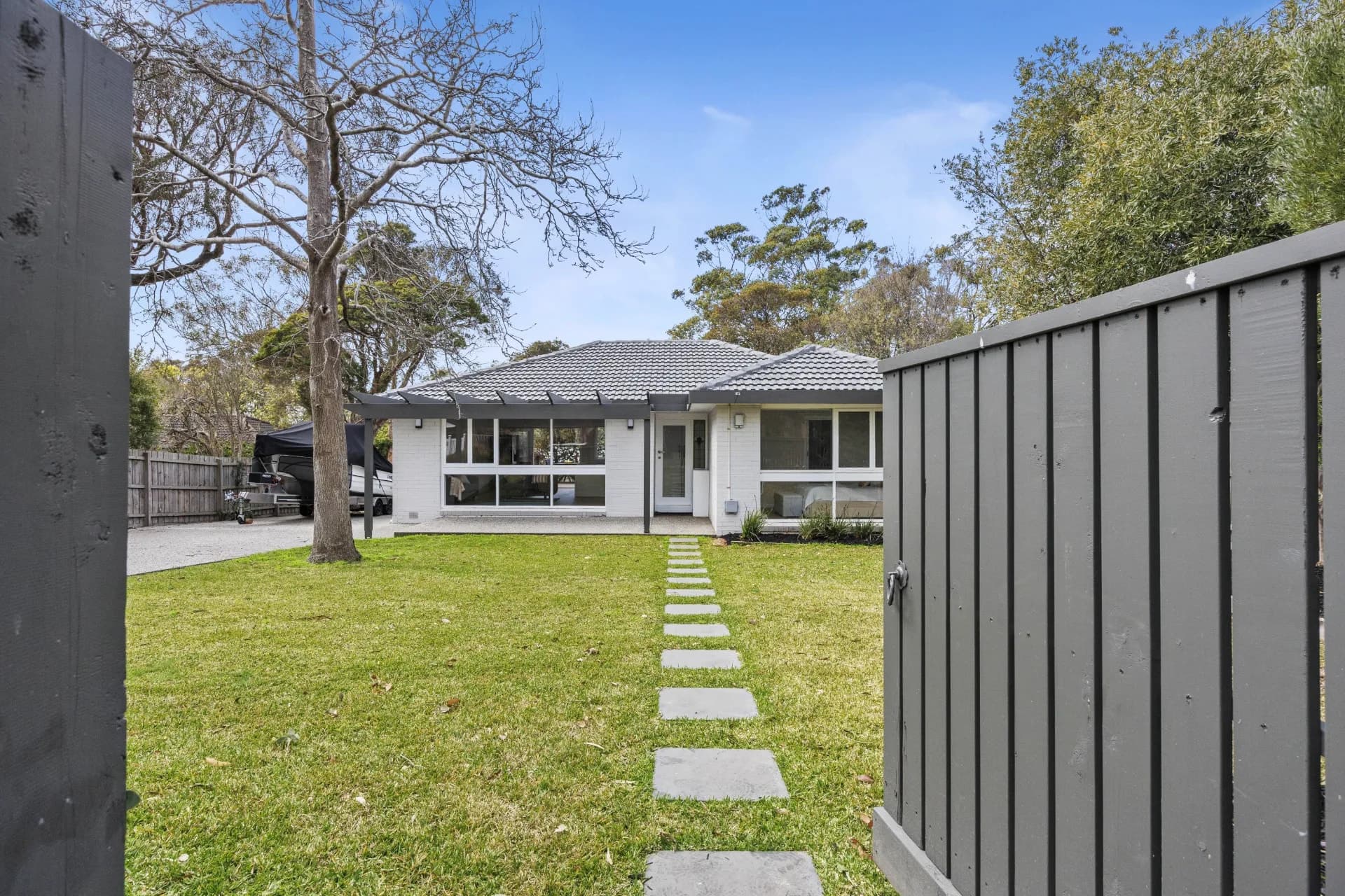 17 Koetong Parade, Mount Eliza., Mount Eliza - Image 1