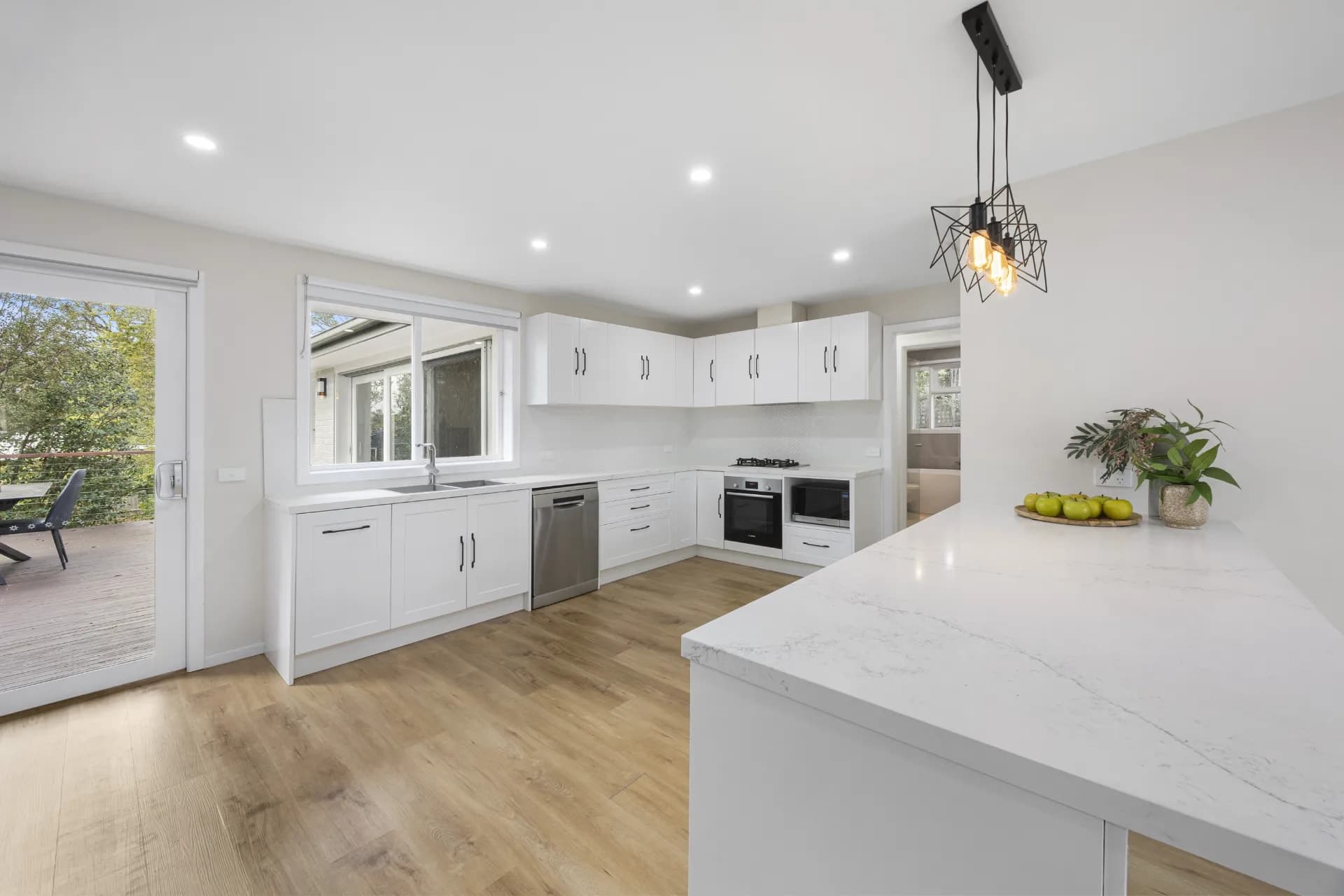17 Koetong Parade, Mount Eliza., Mount Eliza - Thumbnail 2