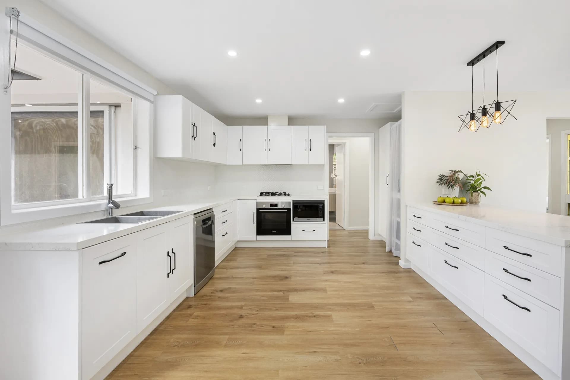 17 Koetong Parade, Mount Eliza., Mount Eliza - Thumbnail 3