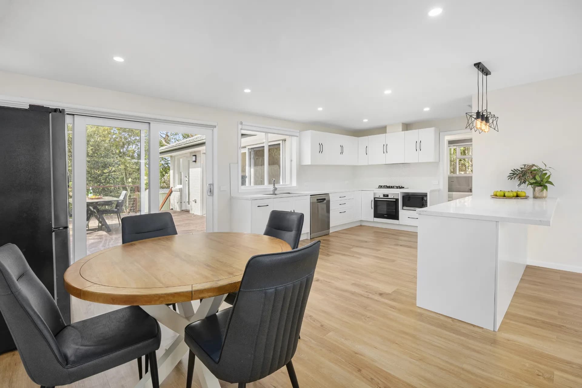 17 Koetong Parade, Mount Eliza., Mount Eliza - Thumbnail 4