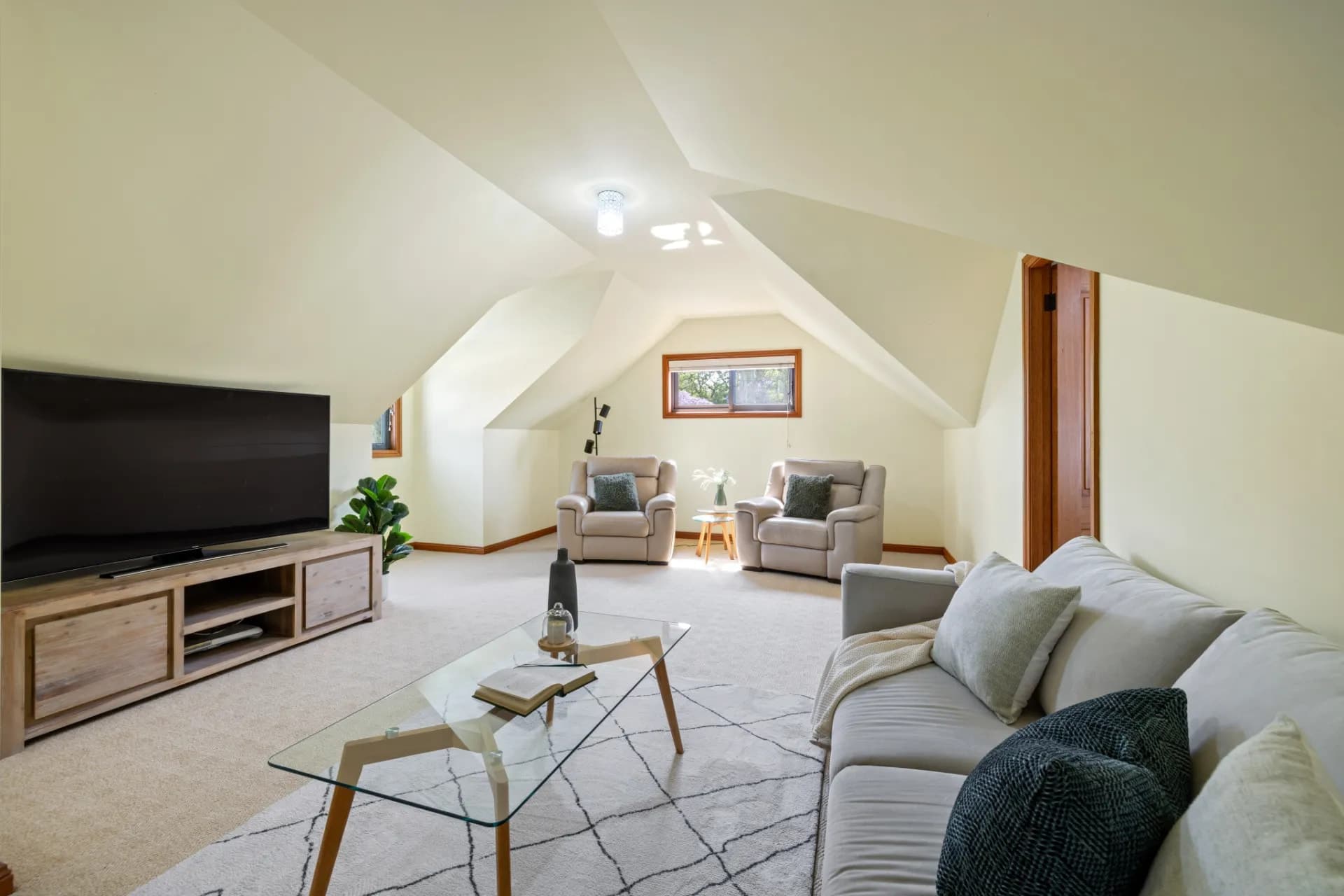 11a Fraser Road, Normanhurst - Thumbnail 8