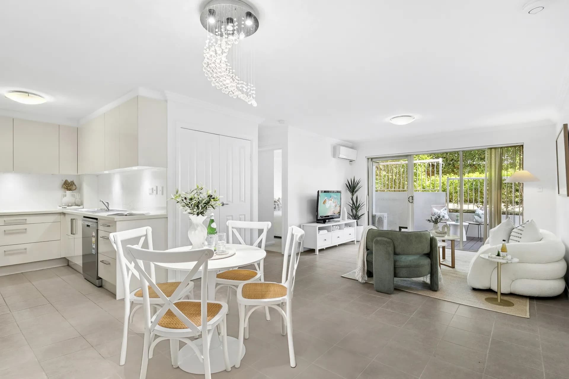 8/3-5 Shackel Avenue, Brookvale - Thumbnail 3