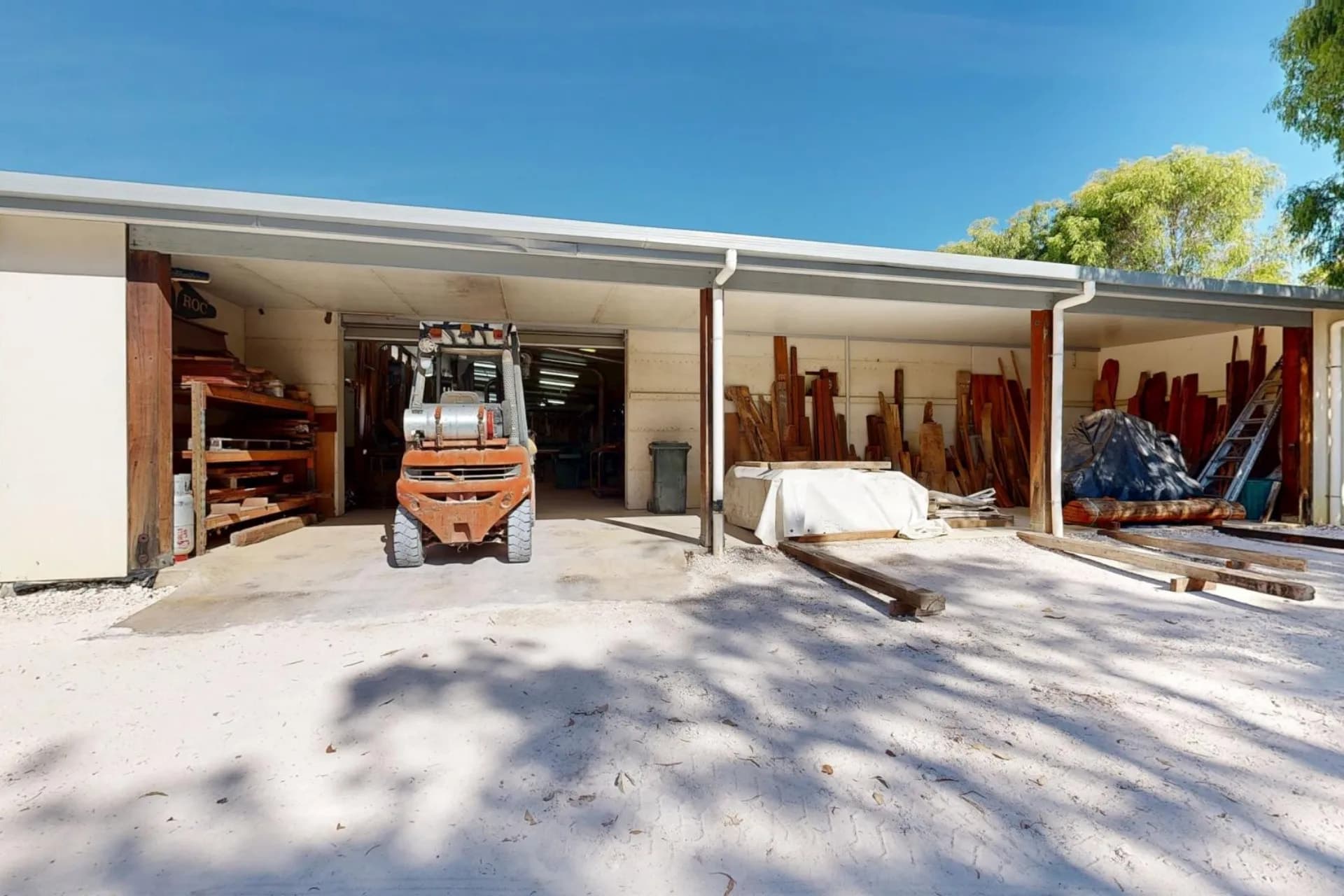 5702 Caves Road, Burnside - Thumbnail 2