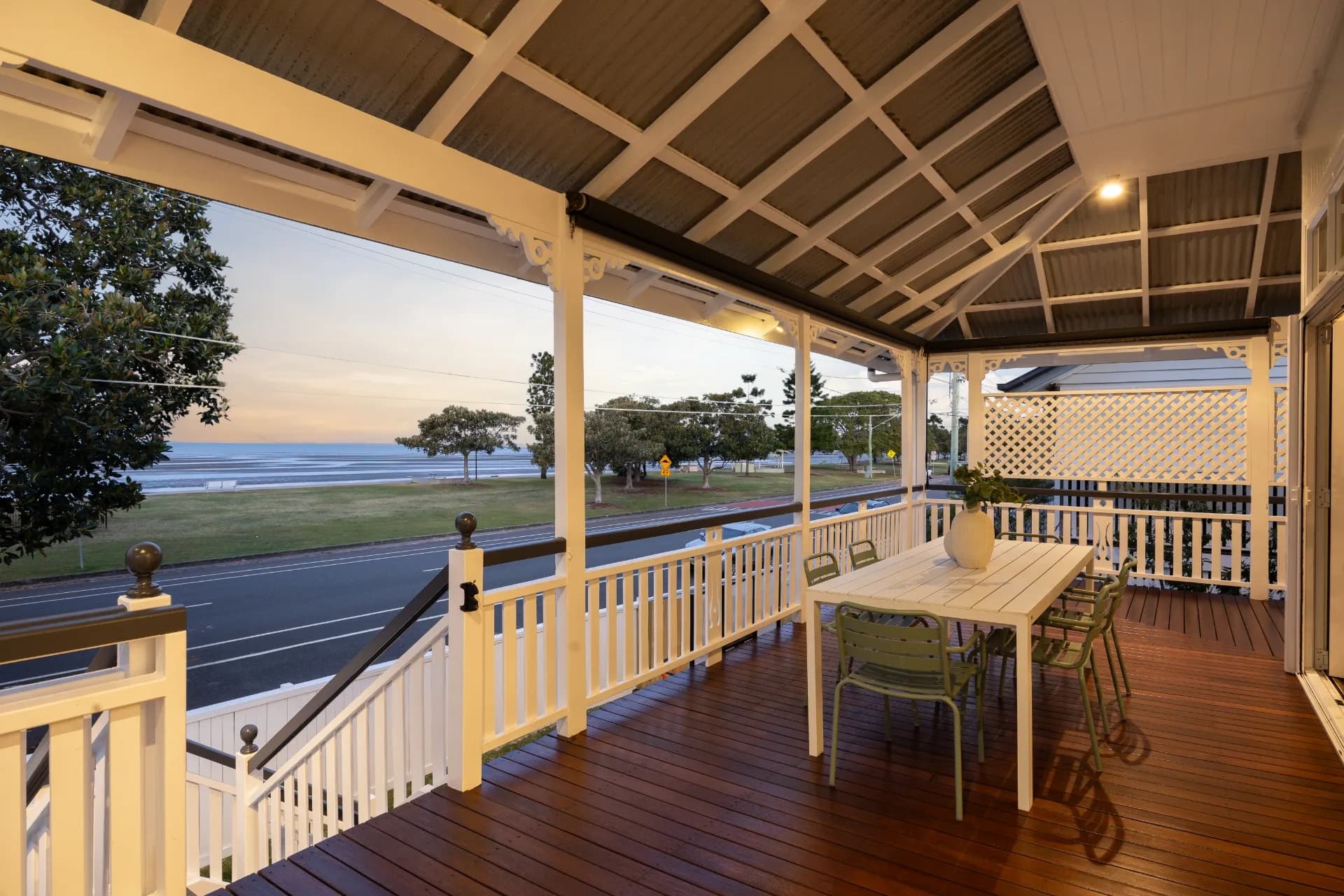 116 Flinders  Parade, Sandgate., Sandgate - Thumbnail 2