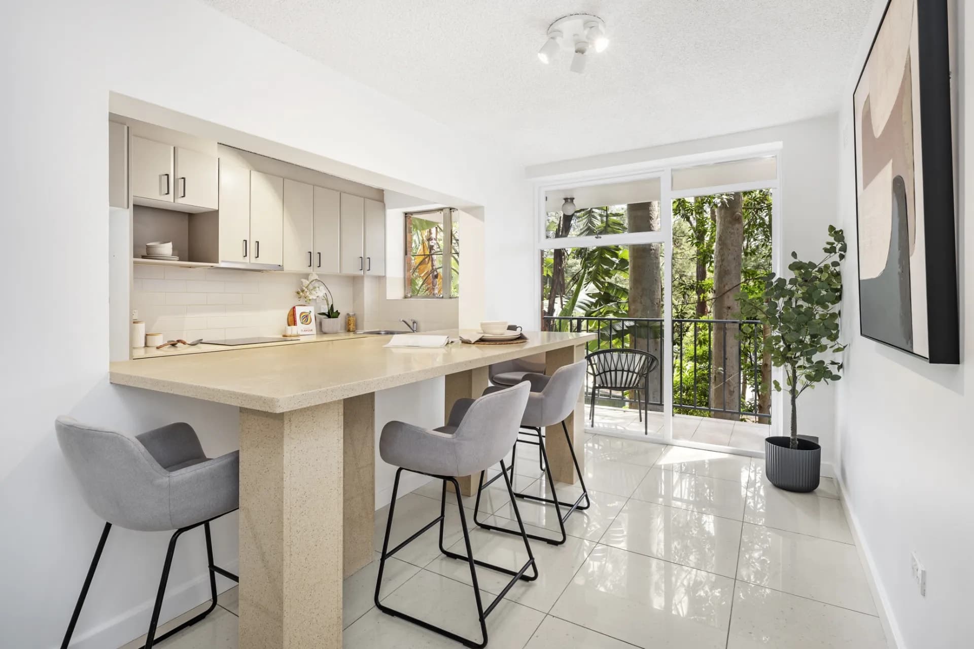 2/11 Howarth Road, Lane Cove., Lane Cove - Thumbnail 2
