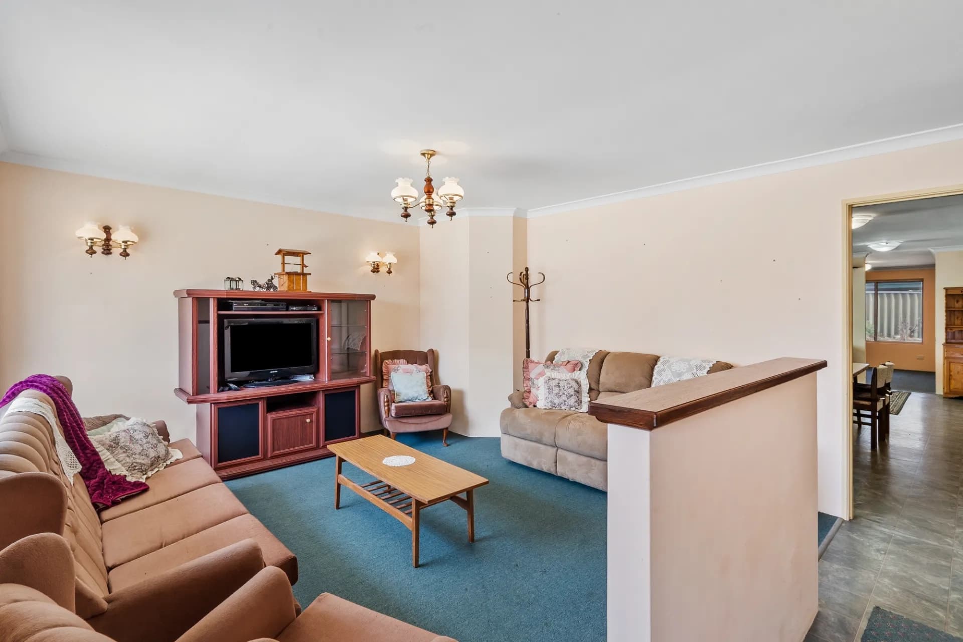 22 Oakover Turn, Greenfields - Thumbnail 4