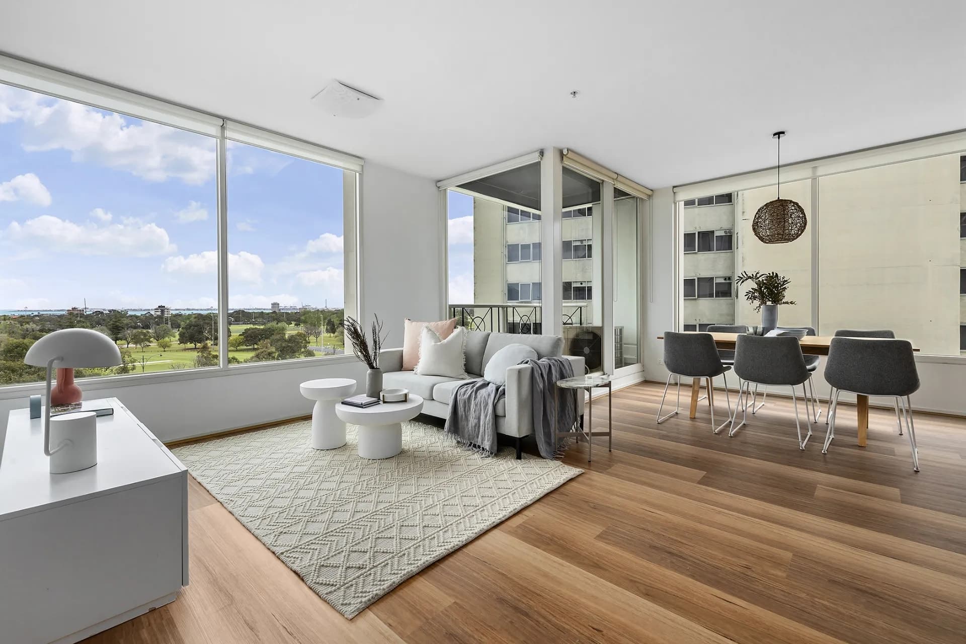801/82 Queens Road, Melbourne - Image 1