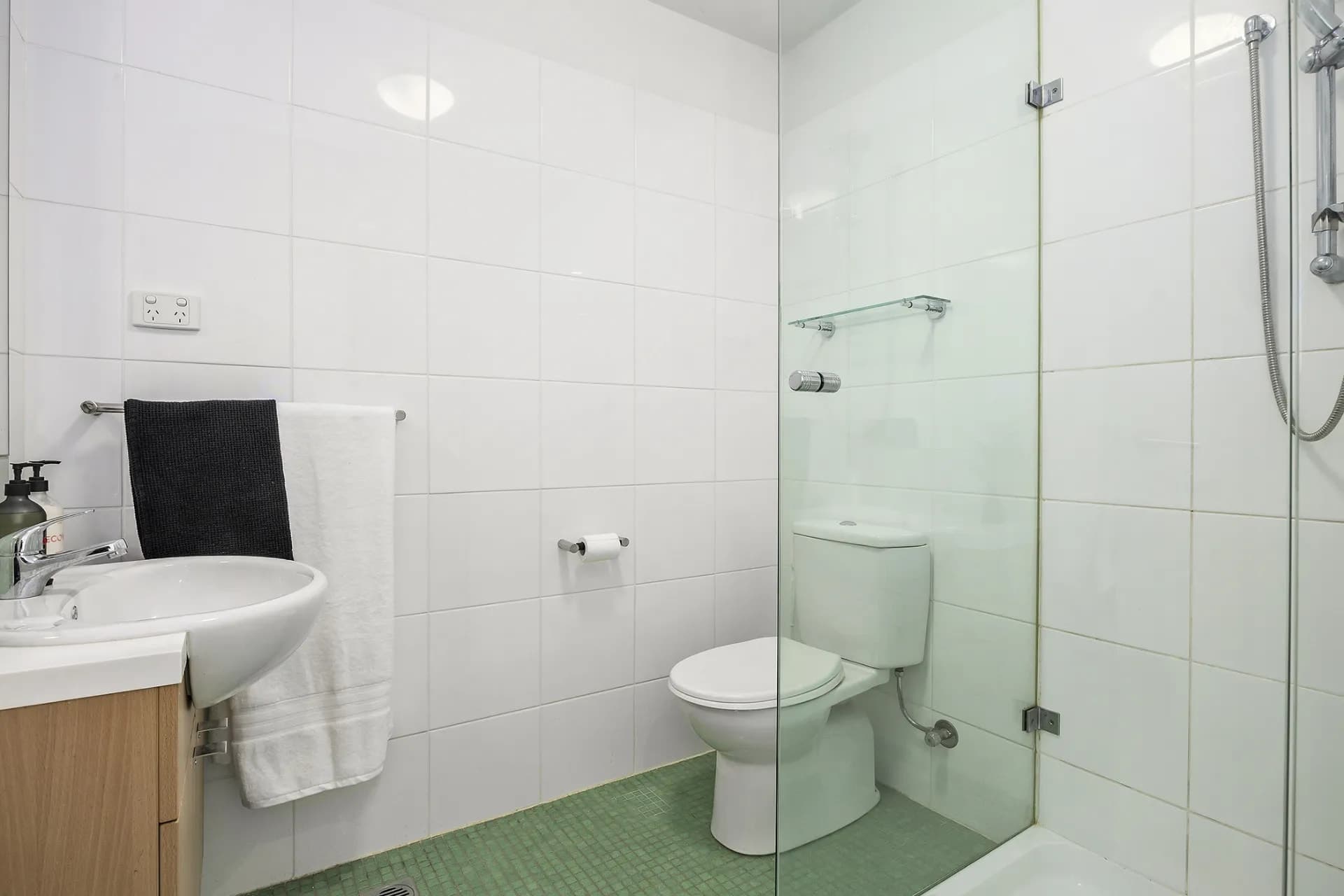 801/82 Queens Road, Melbourne - Thumbnail 7