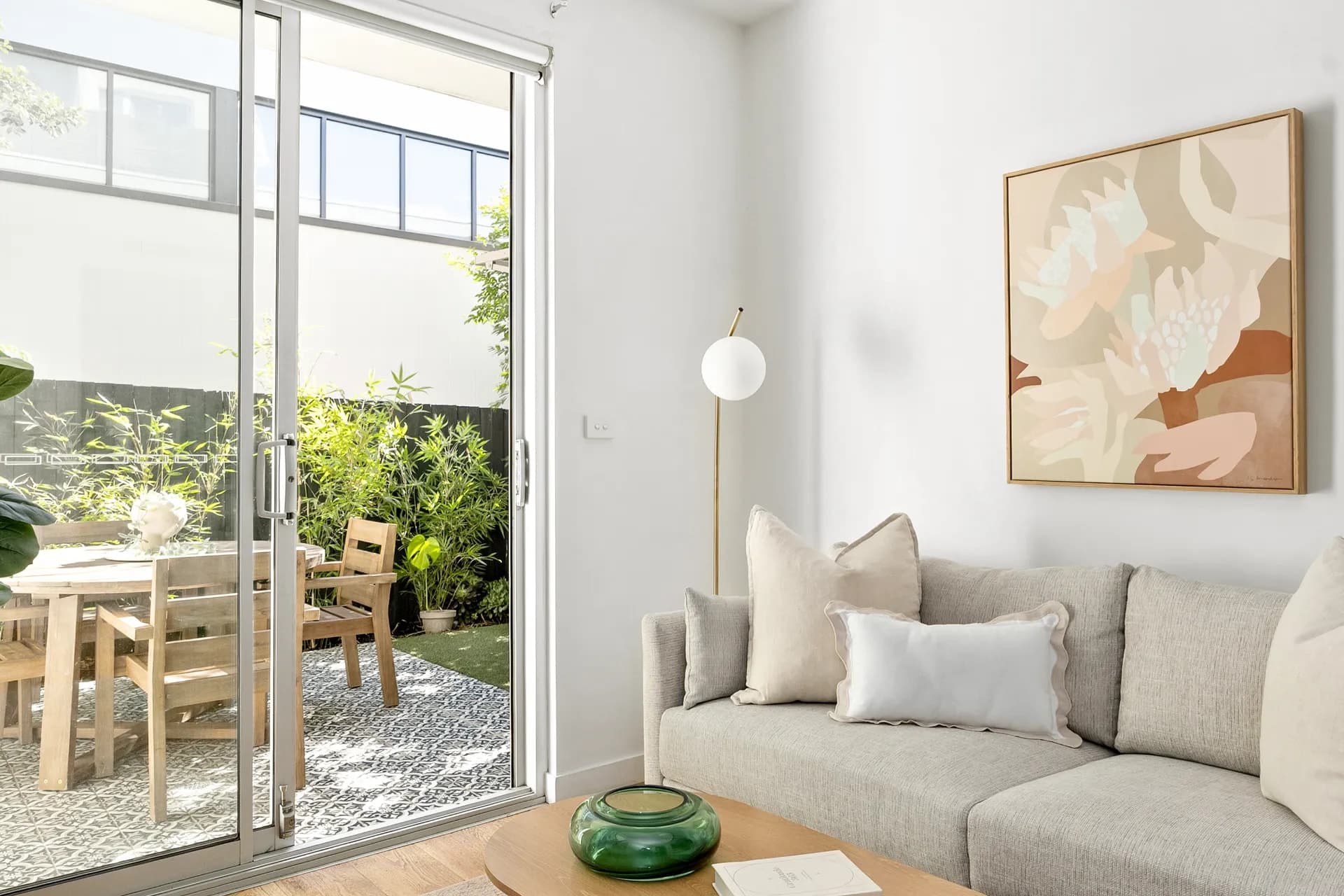 2/220 Burke  Road, Glen Iris - Thumbnail 5