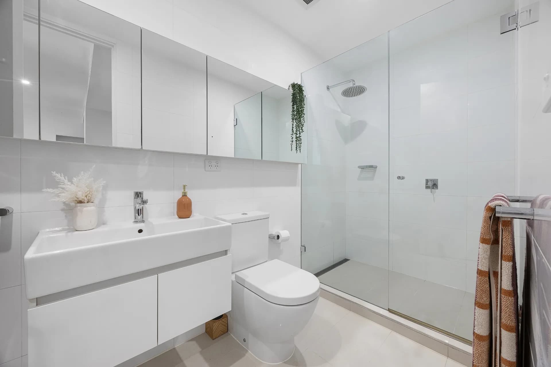 2/220 Burke  Road, Glen Iris - Thumbnail 7