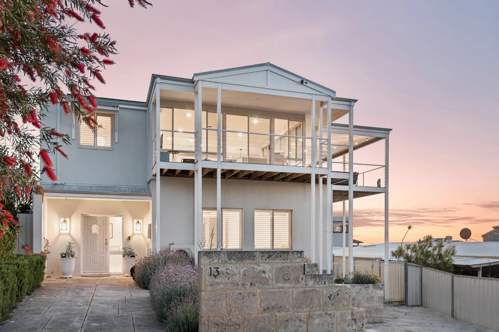 13 Tanunda Road, Coogee., Coogee - Thumbnail 2