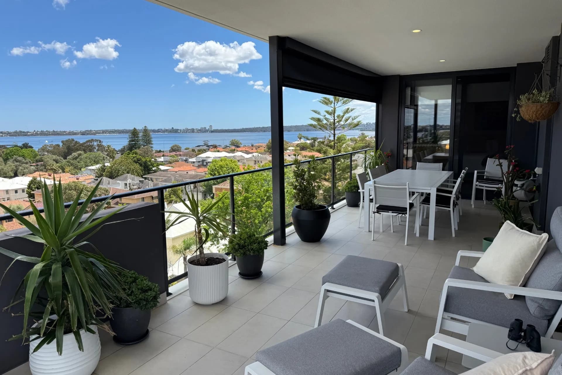 401/8 Henley Street, Como, WA, Como - Thumbnail 2