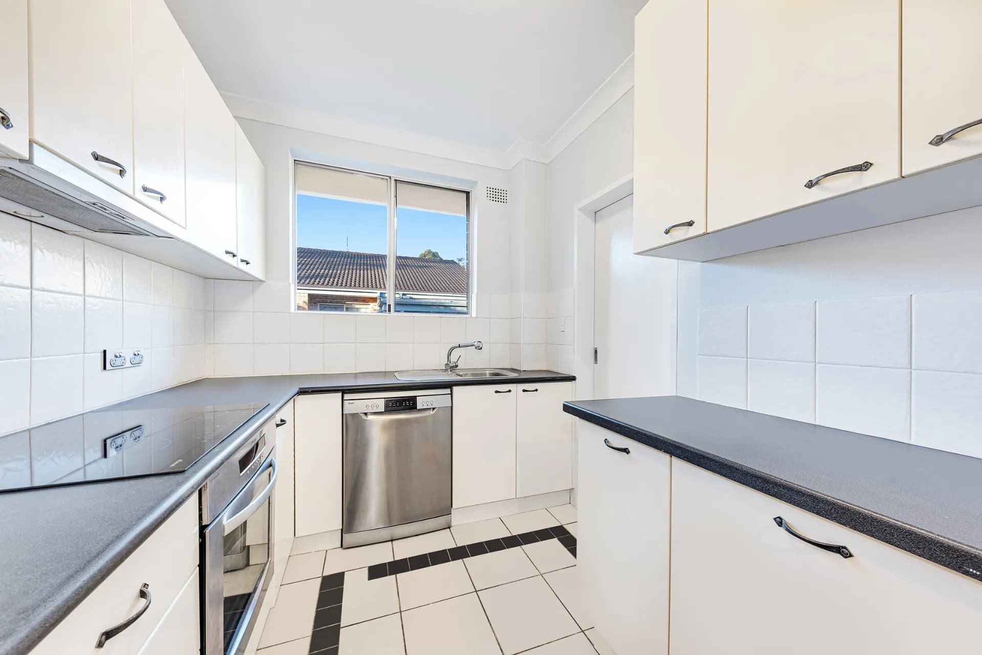 6/1 Ralston Street, Lane Cove., Lane Cove - Thumbnail 3