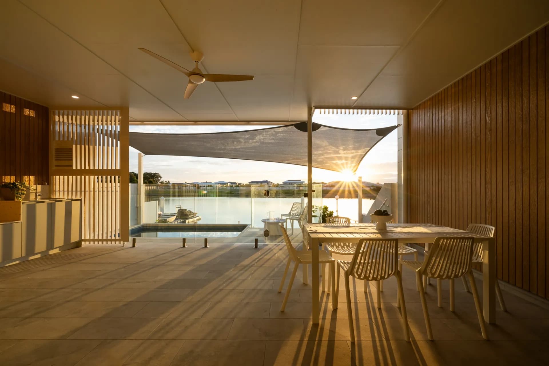 131 Aqua  Street, Newport., Newport - Thumbnail 5