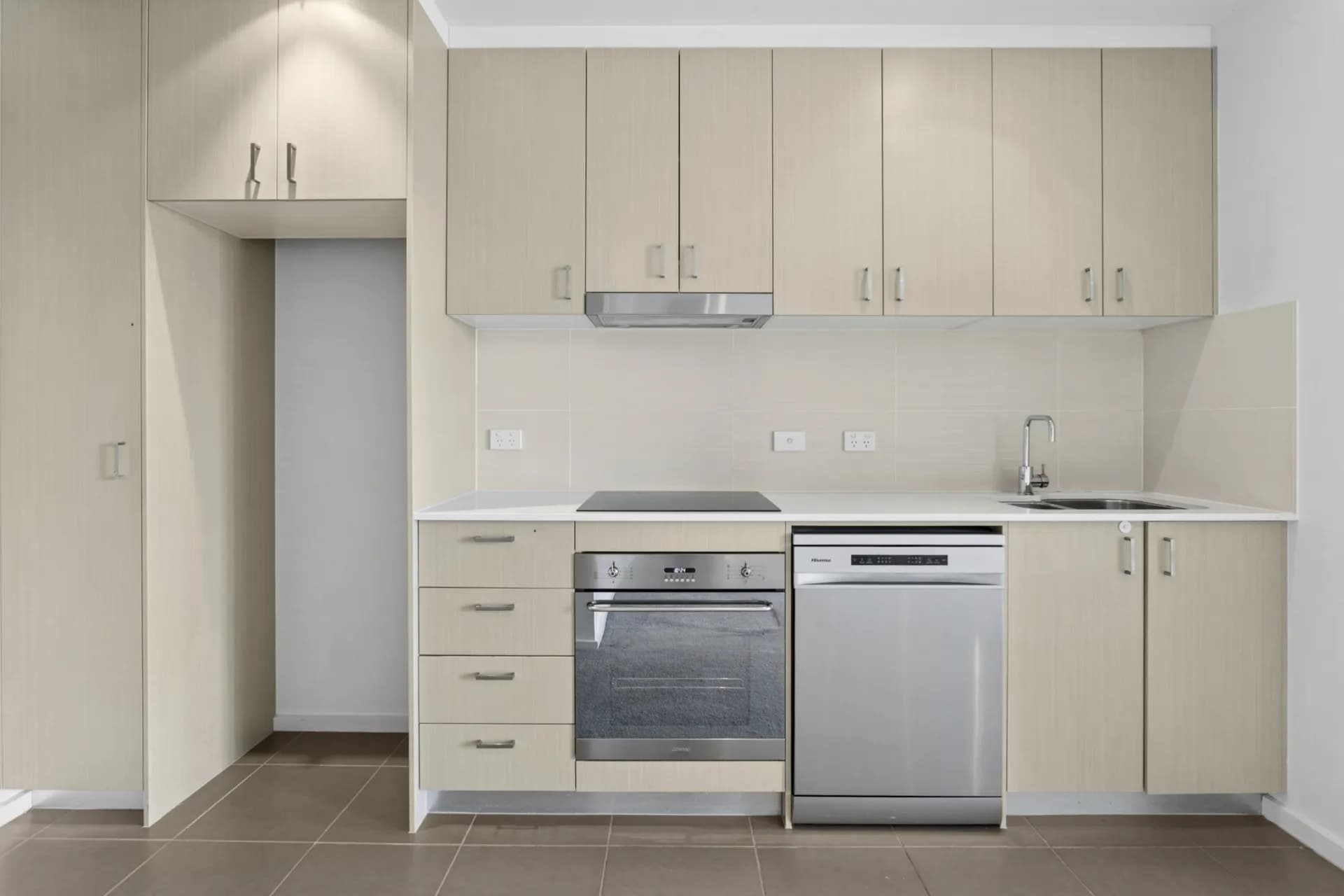 48/35 Torrens Street, Braddon., Braddon - Thumbnail 6
