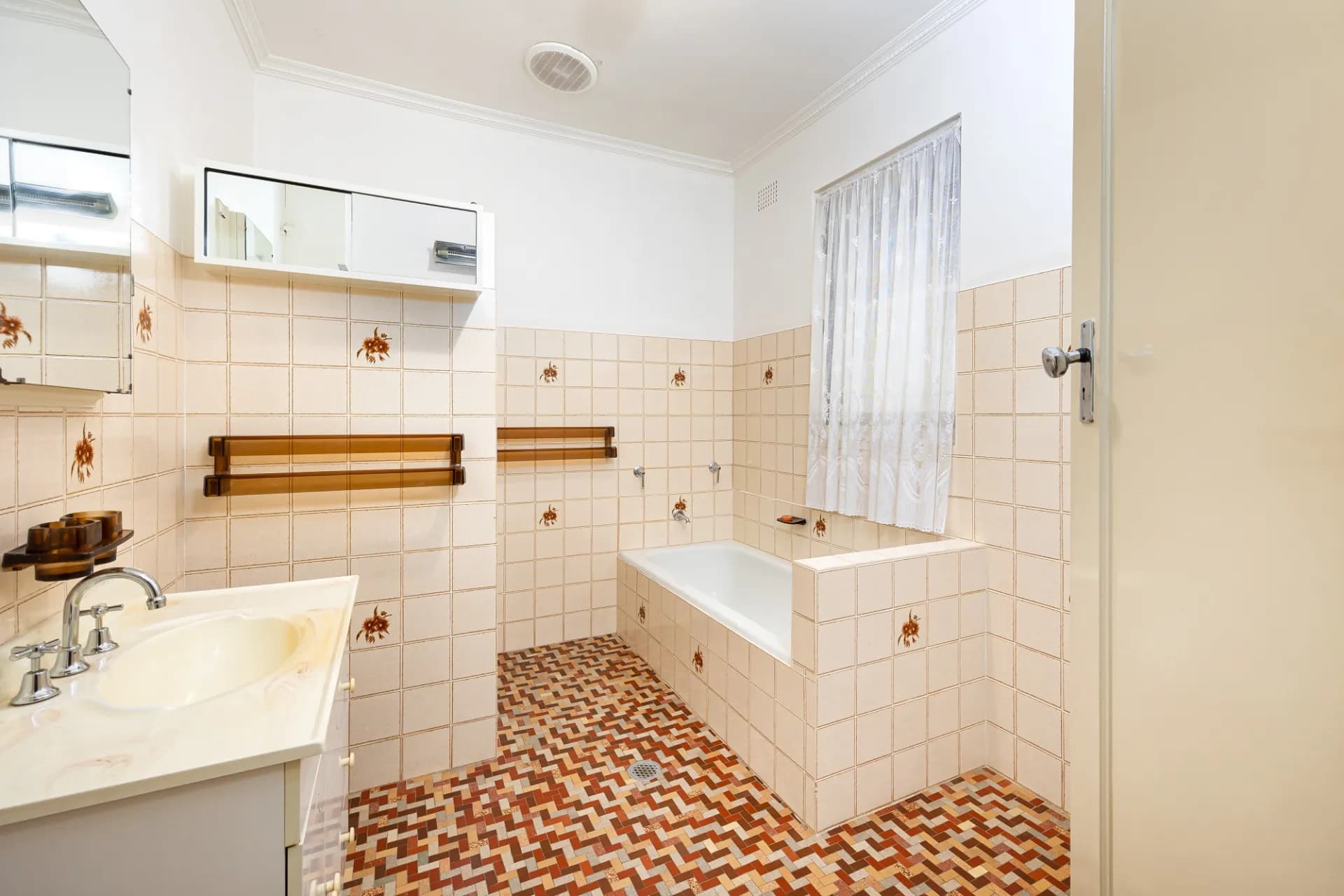 4 Heydon Avenue, Turvey Park., Turvey Park - Thumbnail 8