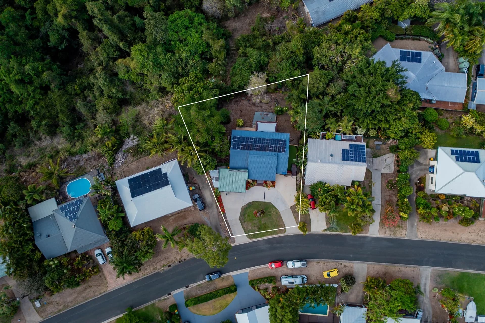 32 Moonlight Drive, Jubilee Pocket - Thumbnail 2