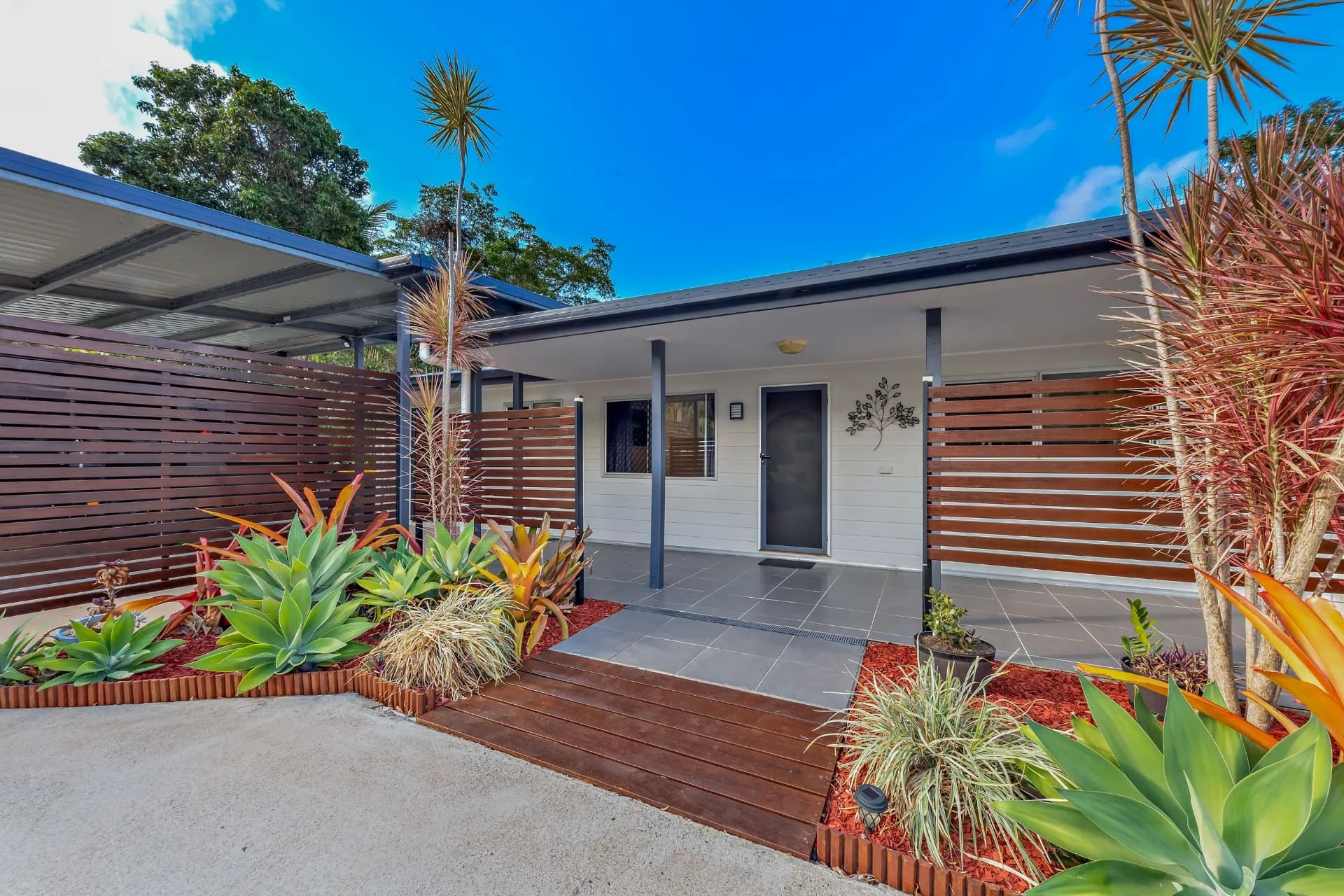 32 Moonlight Drive, Jubilee Pocket - Thumbnail 3