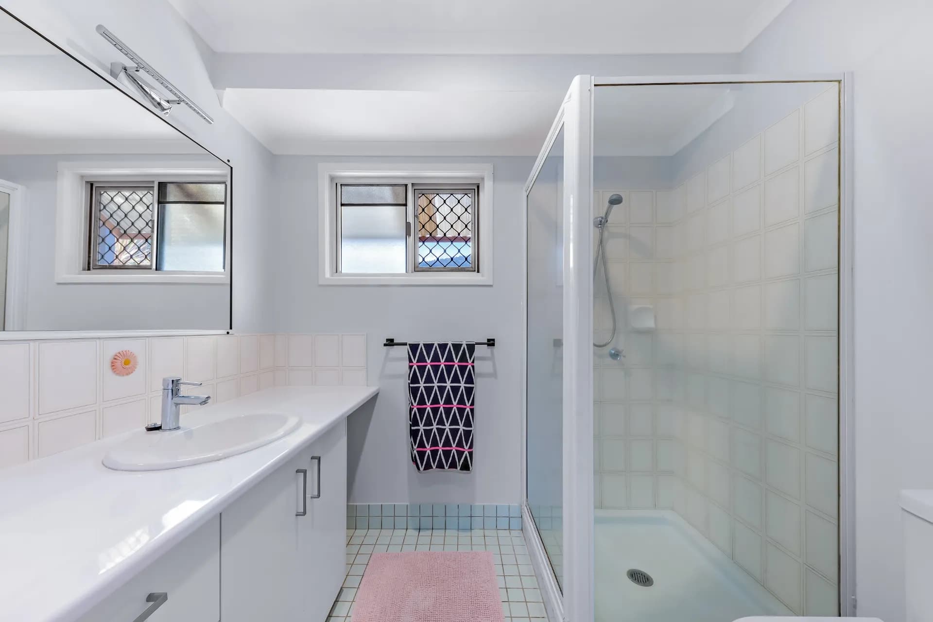 32 Moonlight Drive, Jubilee Pocket - Thumbnail 8