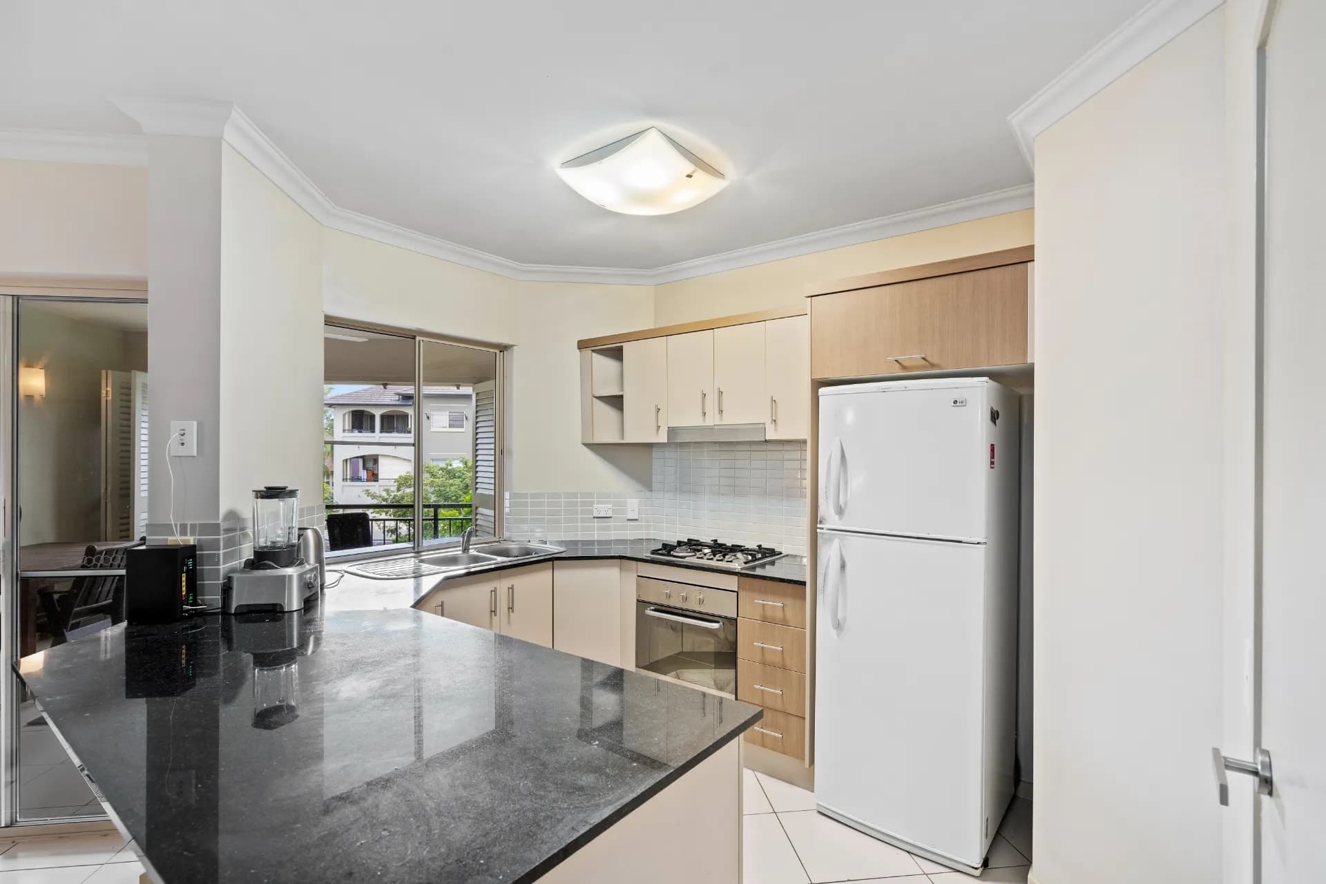 Unit 326/12-21 Gregory Street, Westcourt - Thumbnail 3