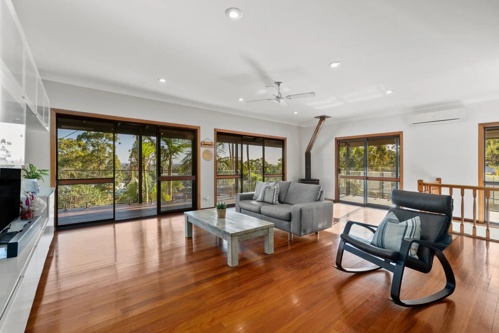 8 Greenhill Grove, Daisy Hill - Thumbnail 4